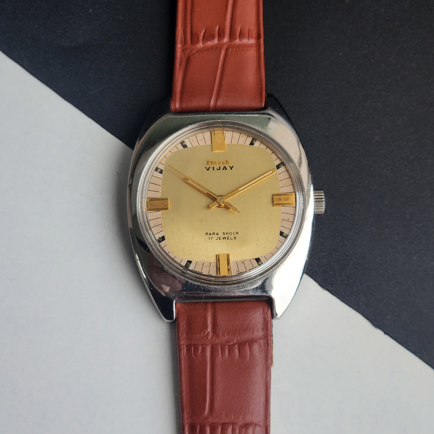 Vintage Original HMT Vijay Hand Winding 17 Jewels Golden Face Tan Leather Strap Men's Wrist Watch I29