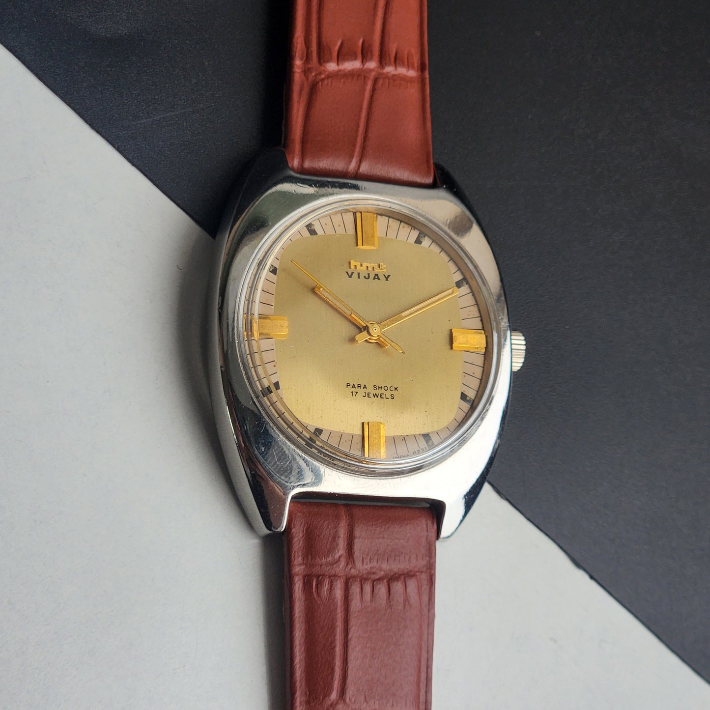 Vintage Original HMT Vijay Hand Winding 17 Jewels Golden Face Tan Leather Strap Men's Wrist Watch I29
