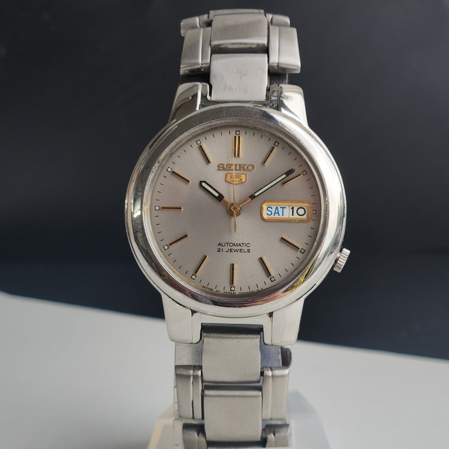Vintage Original Seiko 5 Automatic 7S26-0500 Grey Face 21 Jewels With Exhibition Back Day-Date Japanese Men's Wrist Watch I55