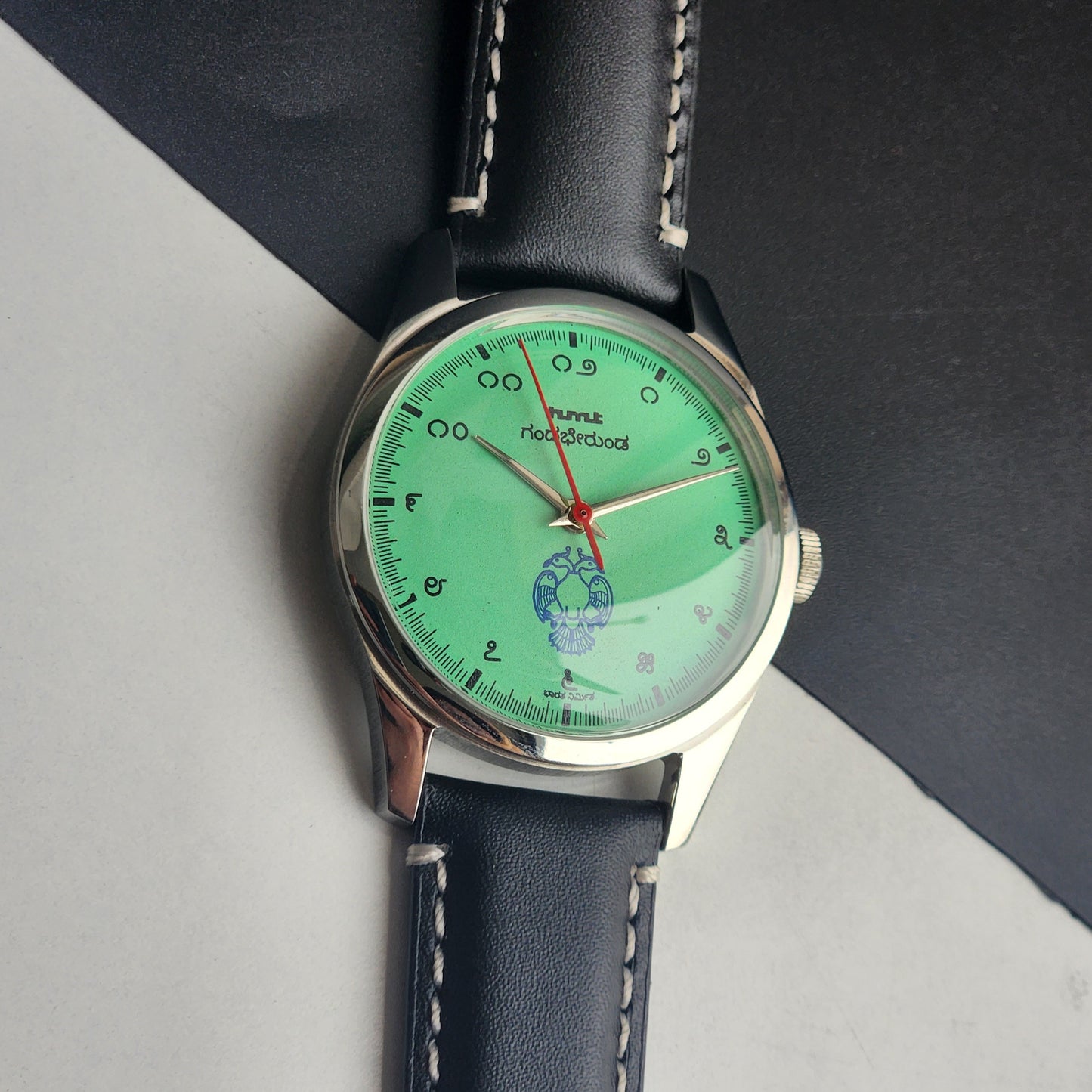 Vintage MOD HMT Gandaberunda Hand Winding 17 Jewels Tiffany Blue Face Black Band Men's Wrist Watch B41