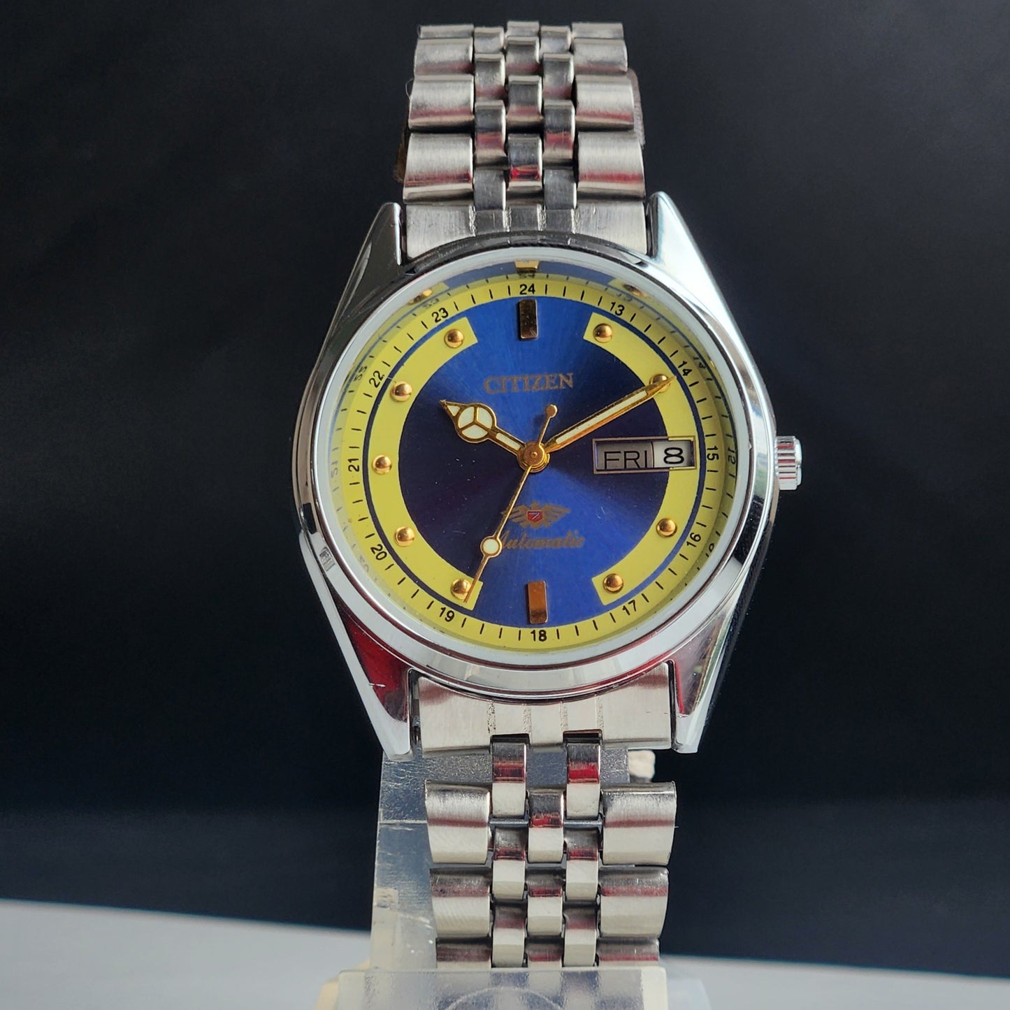 Vintage Mod Citizen 8200 Automatic 21 Jewels Blue Face Day-Date Jubilee Bracelet I80