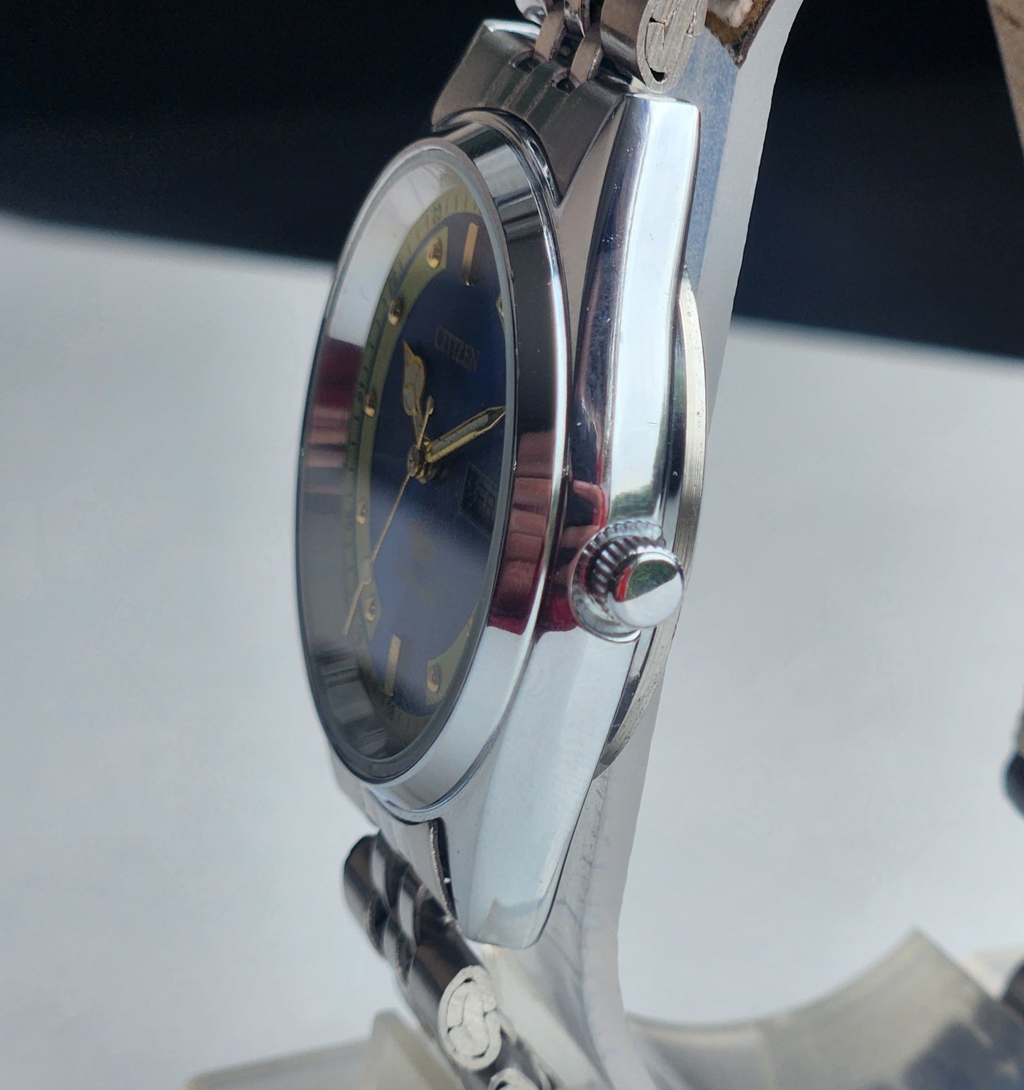 Vintage Mod Citizen 8200 Automatic 21 Jewels Blue Face Day-Date Jubilee Bracelet I80