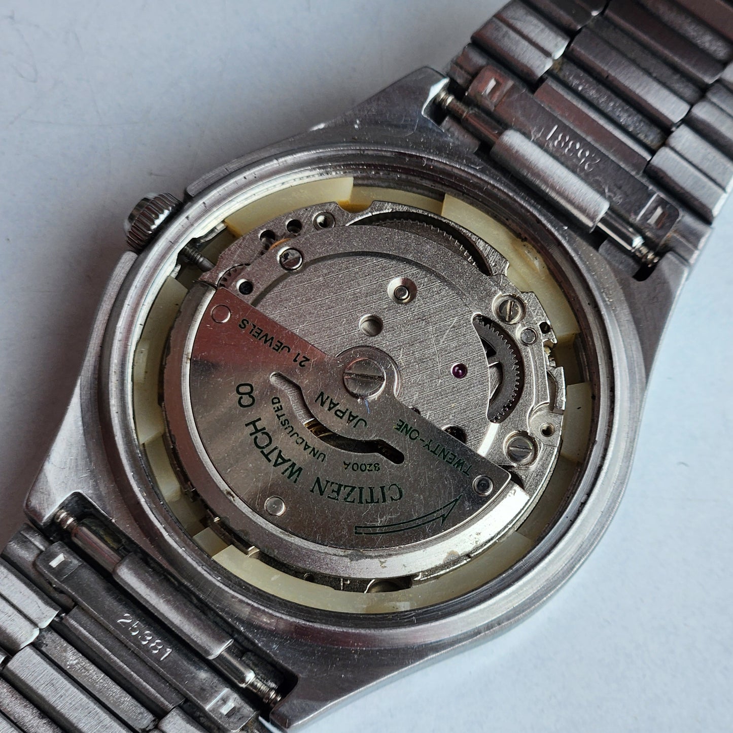 Vintage 1979 Original Citizen Automatic 8200 Golden Face 21 Jewels Day-Date Japanese Men's Wrist Watch IN01