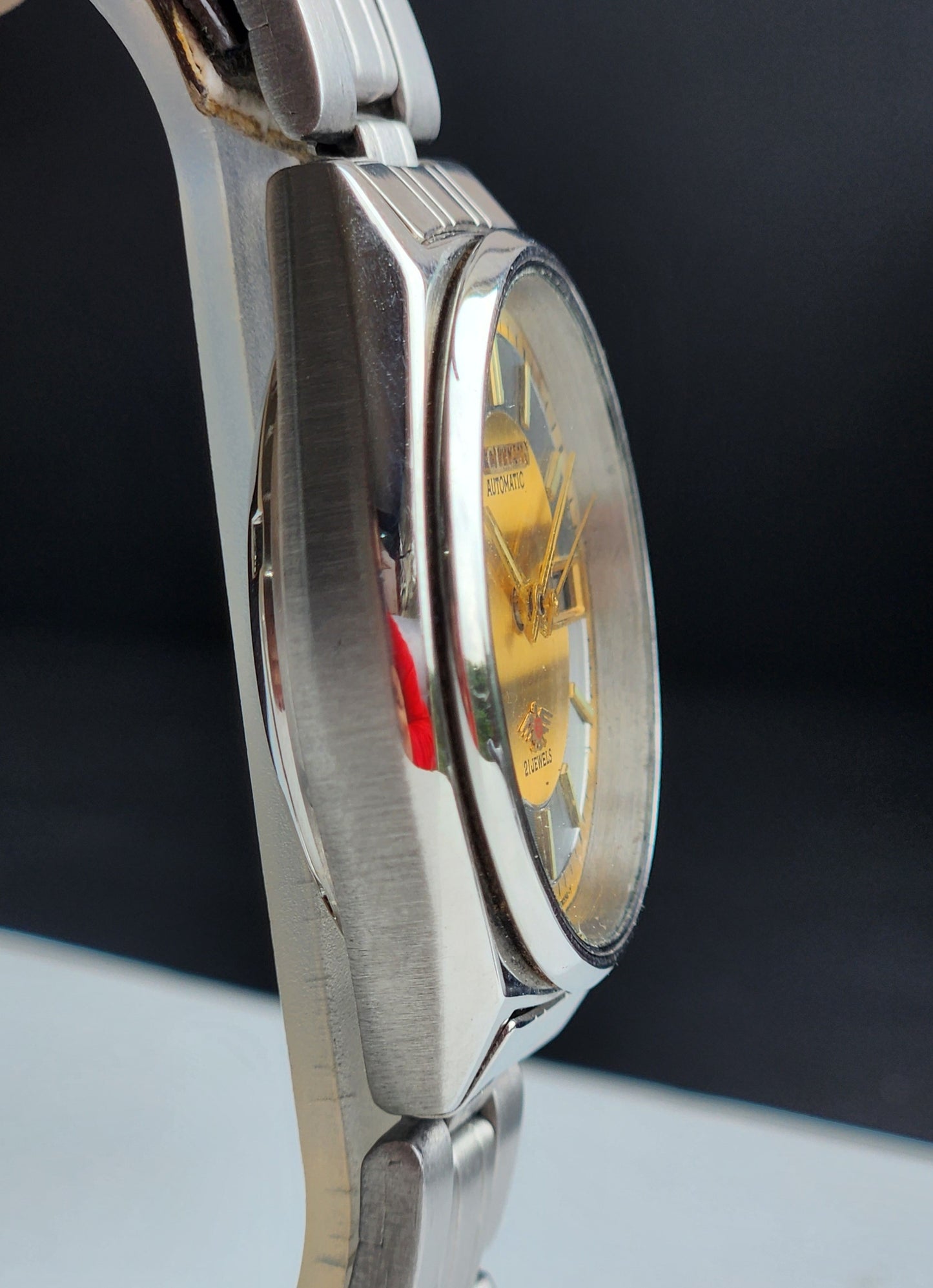 Vintage 1980 Original Citizen Automatic 8200 Golden/Silver Face 21 Jewels Day-Date Japanese Men's Wrist Watch IN02