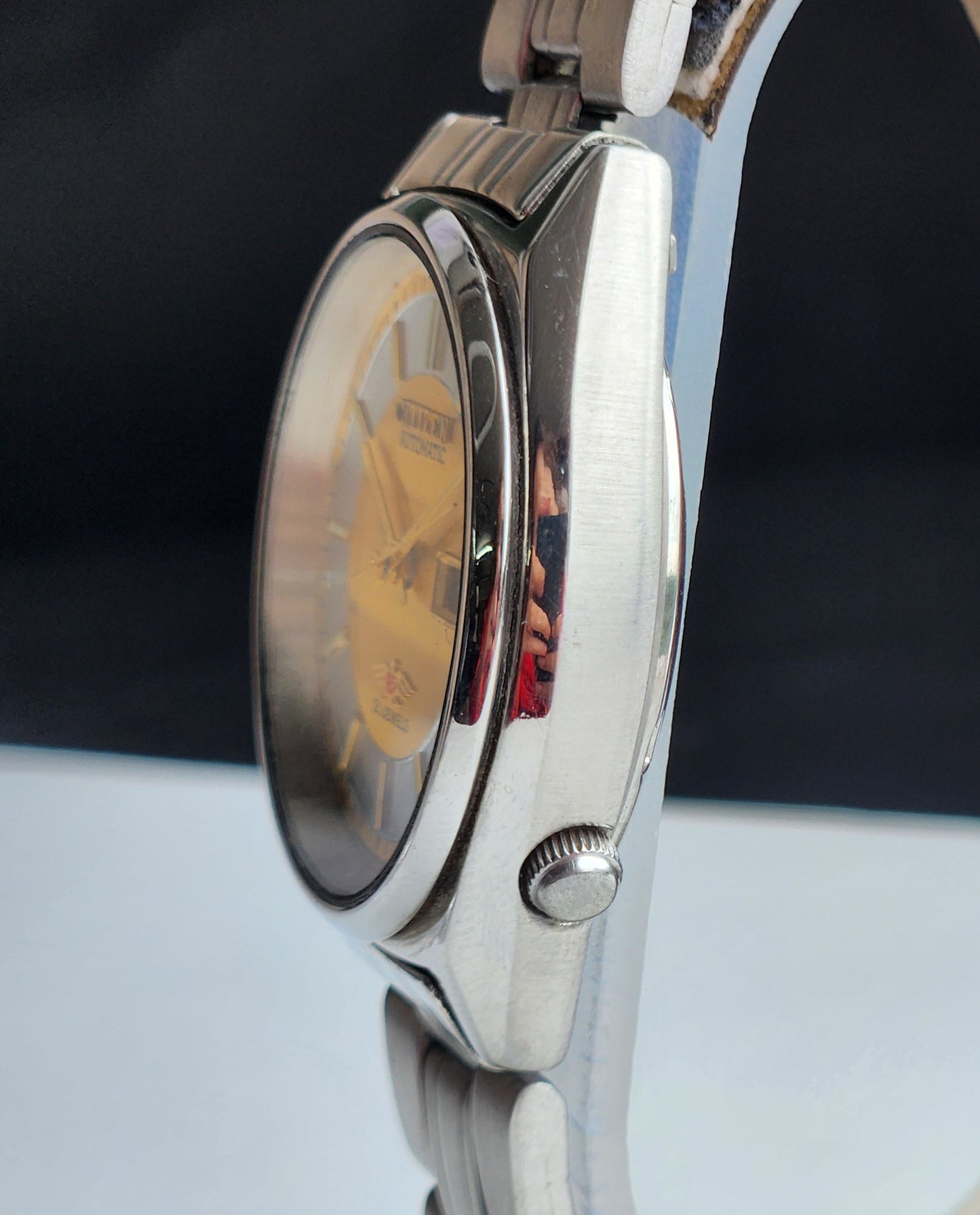 Vintage 1980 Original Citizen Automatic 8200 Golden/Silver Face 21 Jewels Day-Date Japanese Men's Wrist Watch IN02