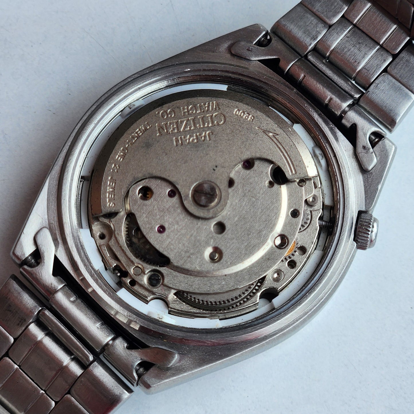 Vintage 1980 Original Citizen Automatic 8200 Golden/Silver Face 21 Jewels Day-Date Japanese Men's Wrist Watch IN02