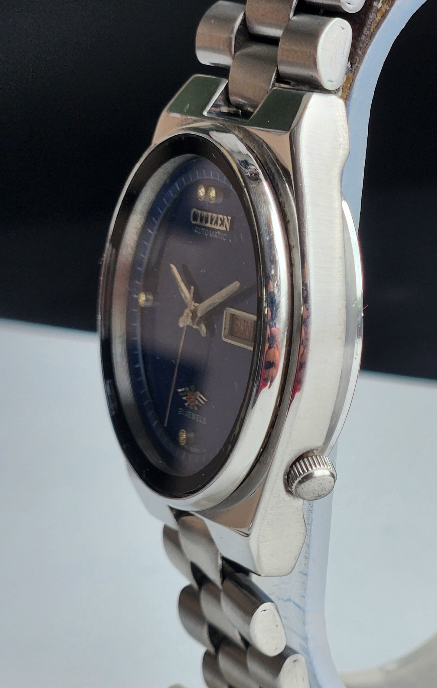 Vintage 1983 Original Citizen Automatic 8200 Blue Face 21 Jewels Day-Date Japanese Men's Wrist Watch IN10