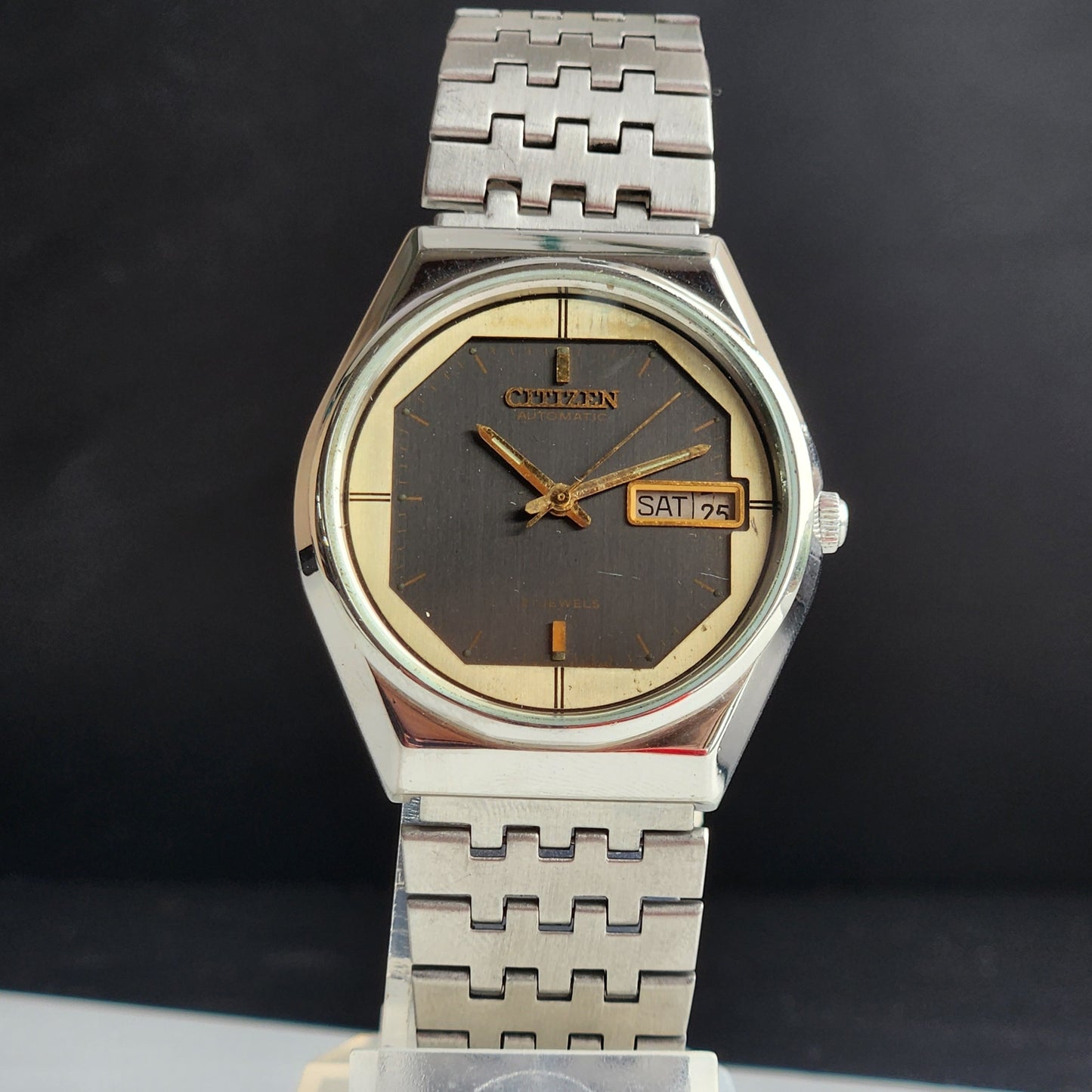 Vintage 1980 Original Citizen Automatic 8200 Black Face 21 Jewels Day-Date Japanese Men's Wrist Watch IN11