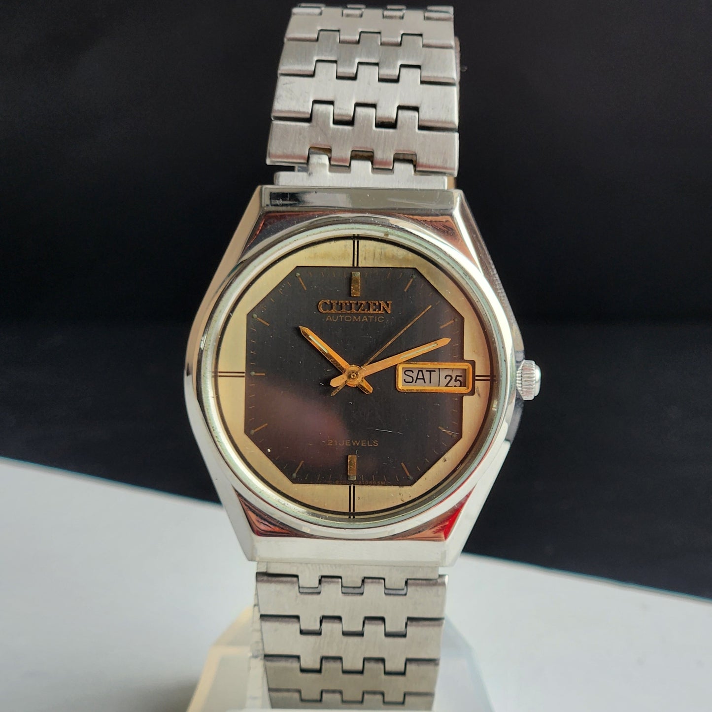 Vintage 1980 Original Citizen Automatic 8200 Black Face 21 Jewels Day-Date Japanese Men's Wrist Watch IN11