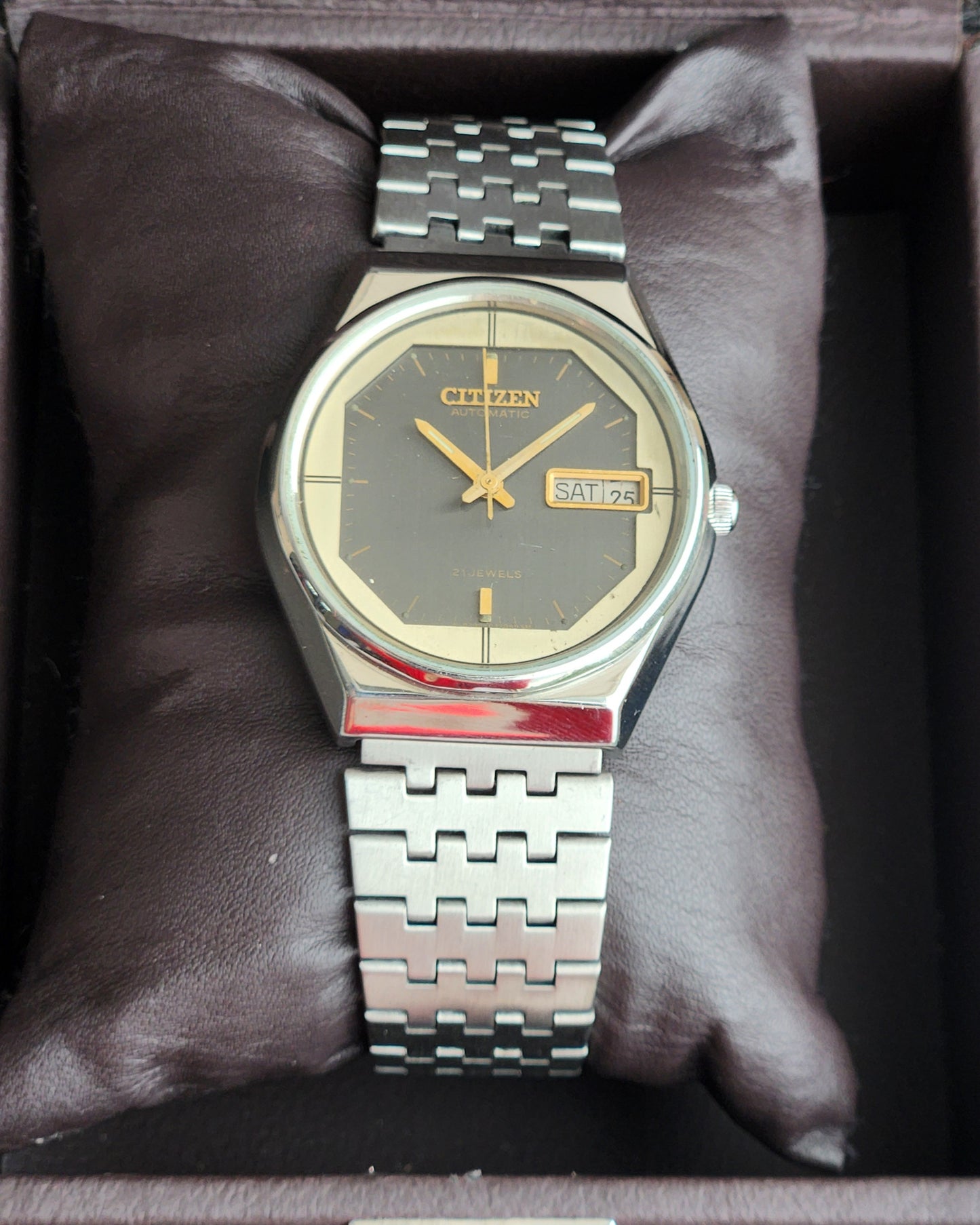 Vintage 1980 Original Citizen Automatic 8200 Black Face 21 Jewels Day-Date Japanese Men's Wrist Watch IN11