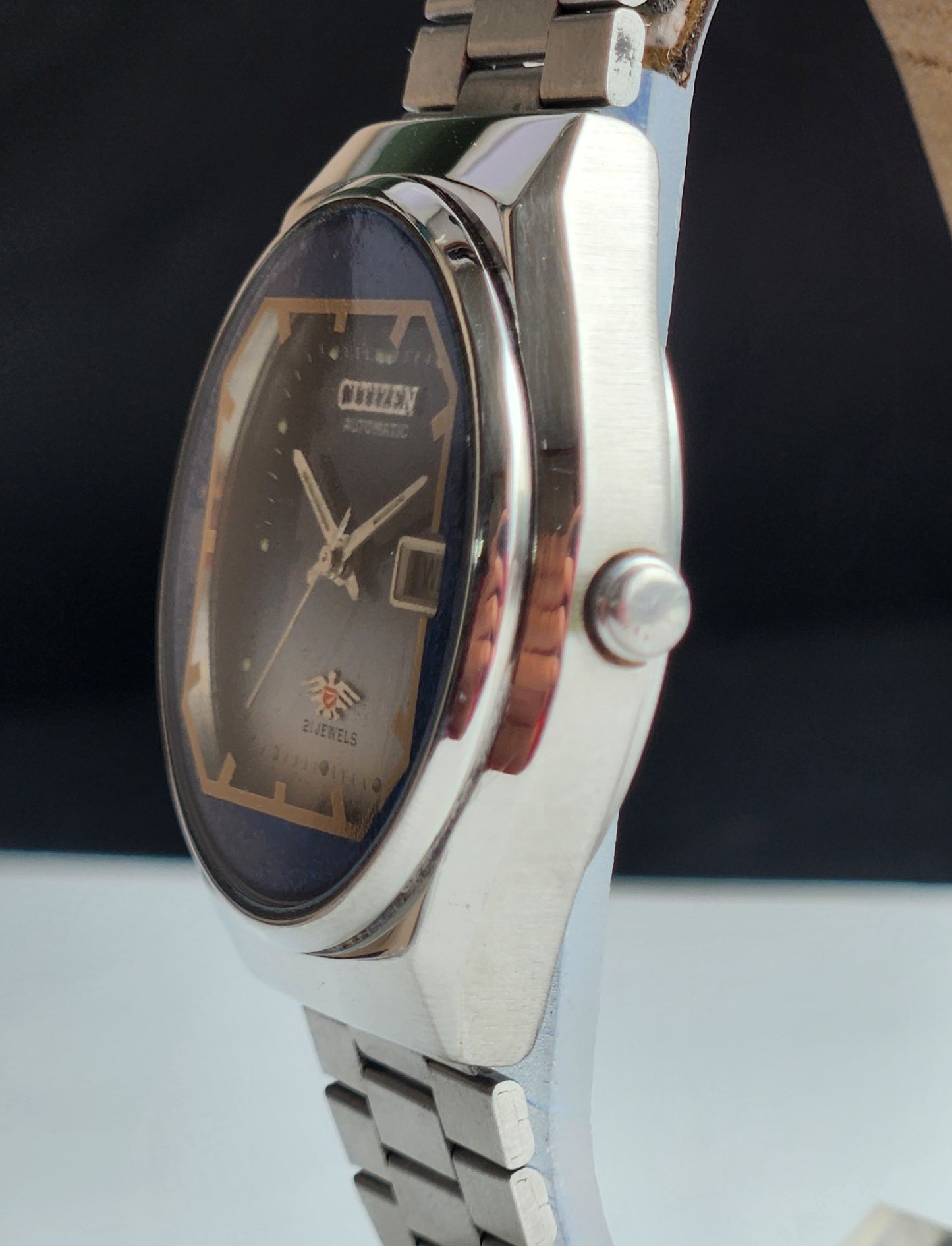 Vintage 1982 Original Citizen Automatic 8200 Blue Face 21 Jewels Day-Date Japanese Men's Wrist Watch IN14