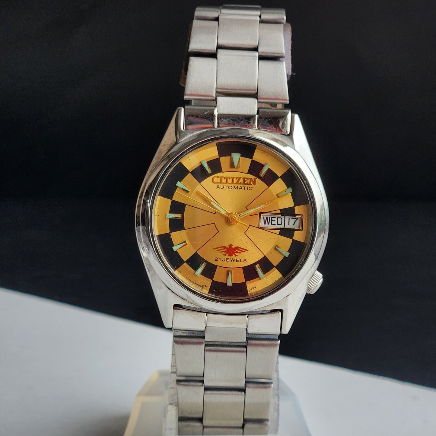 Vintage 1980 Original Citizen Automatic 8200 Golden Face 21 Jewels Day-Date Japanese Men's Wrist Watch IN17