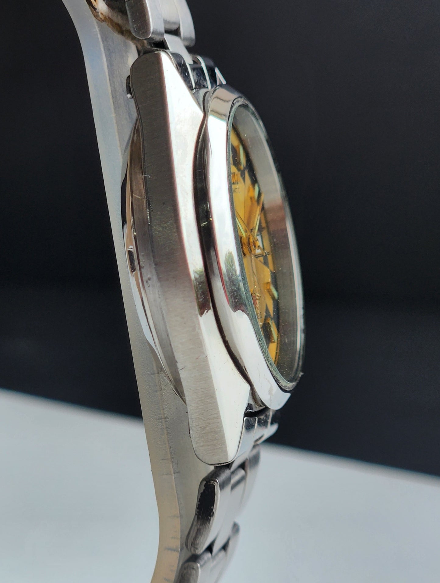 Vintage 1980 Original Citizen Automatic 8200 Golden Face 21 Jewels Day-Date Japanese Men's Wrist Watch IN17