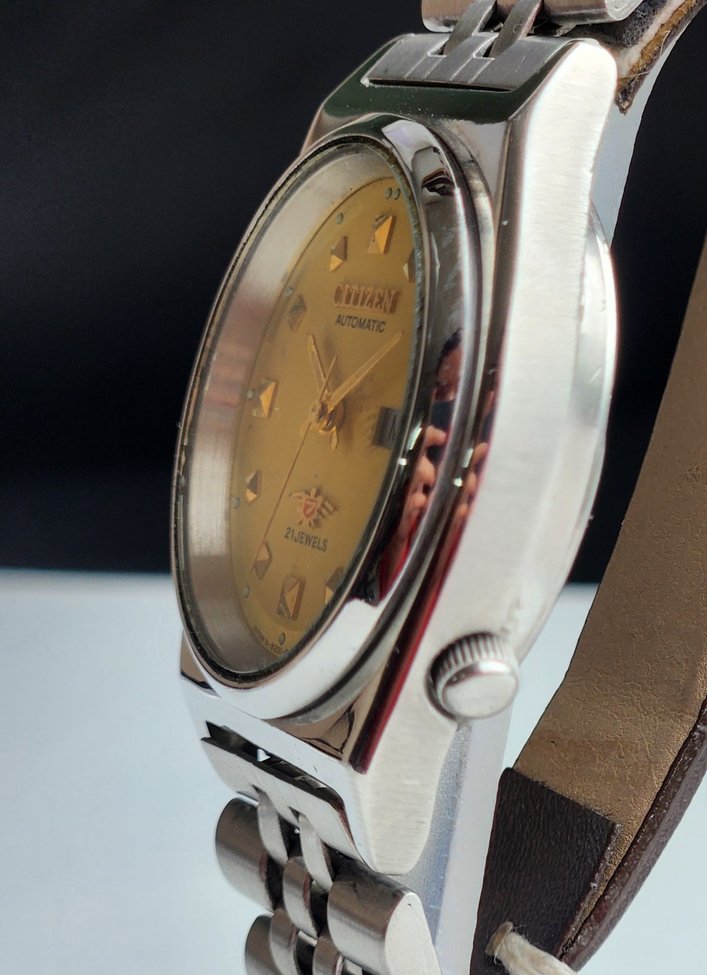 Vintage 1982 Original Citizen Automatic 8200 Golden Face 21 Jewels Day-Date Japanese Men's Wrist Watch IN18