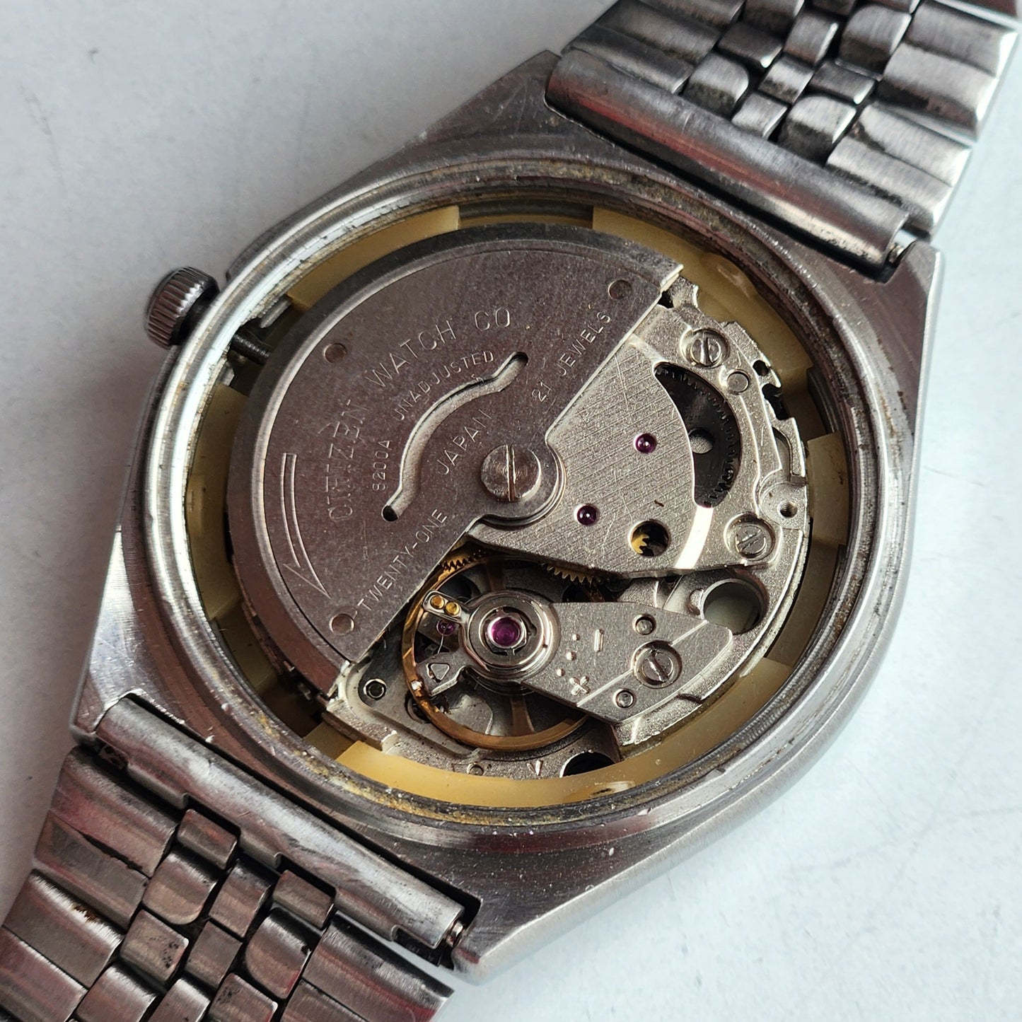 Vintage 1977 Original Citizen Automatic 8200 Black Face 21 Jewels Day-Date Japanese Men's Wrist Watch IN19