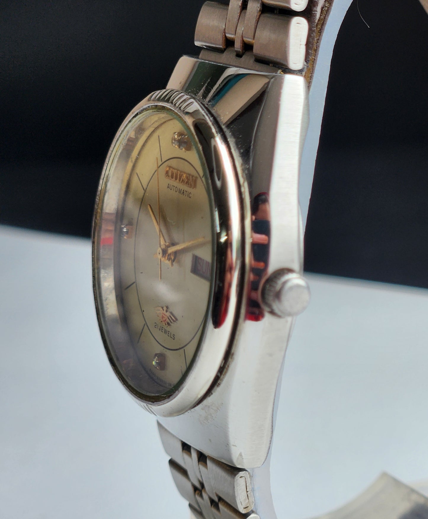 Vintage 1983 Original Citizen Automatic 8200 Golden Face 21 Jewels Day-Date Japanese Men's Wrist Watch IN23