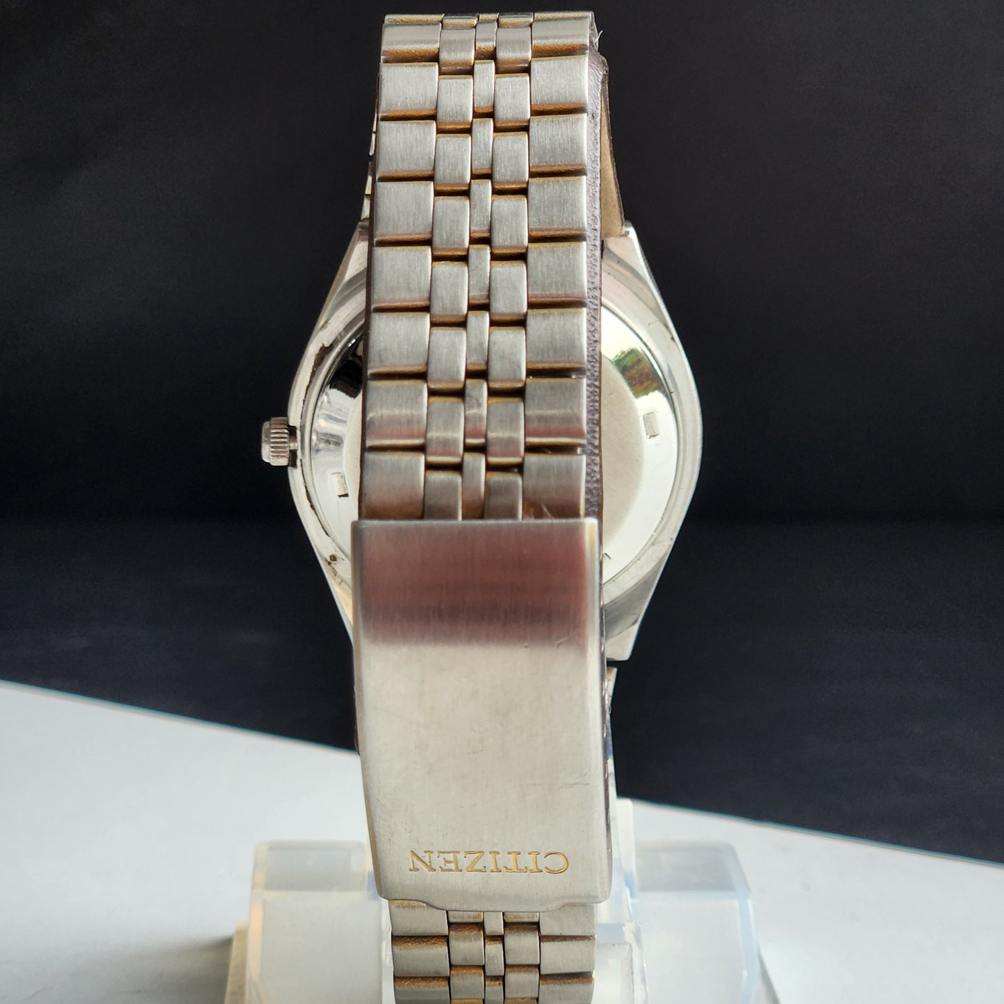 Vintage 1983 Original Citizen Automatic 8200 Golden Face 21 Jewels Day-Date Japanese Men's Wrist Watch IN23