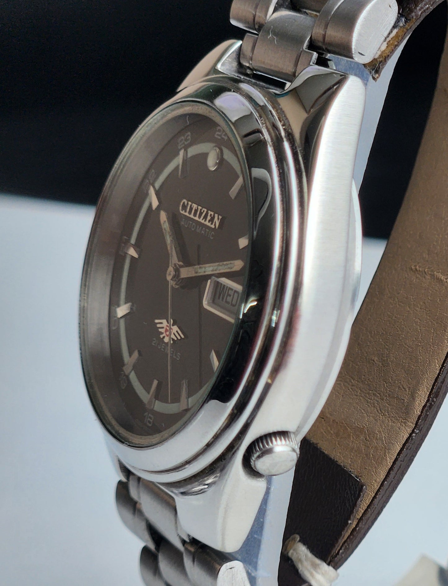 Vintage 1976 Original Citizen Automatic 8200 Black Face 21 Jewels Day-Date Japanese Men's Wrist Watch IN27