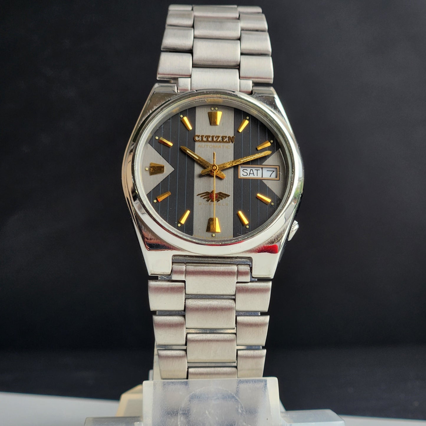 Vintage 1978 Original Citizen Automatic 8200 Grey Face 21 Jewels Day-Date Japanese Men's Wrist Watch IN28