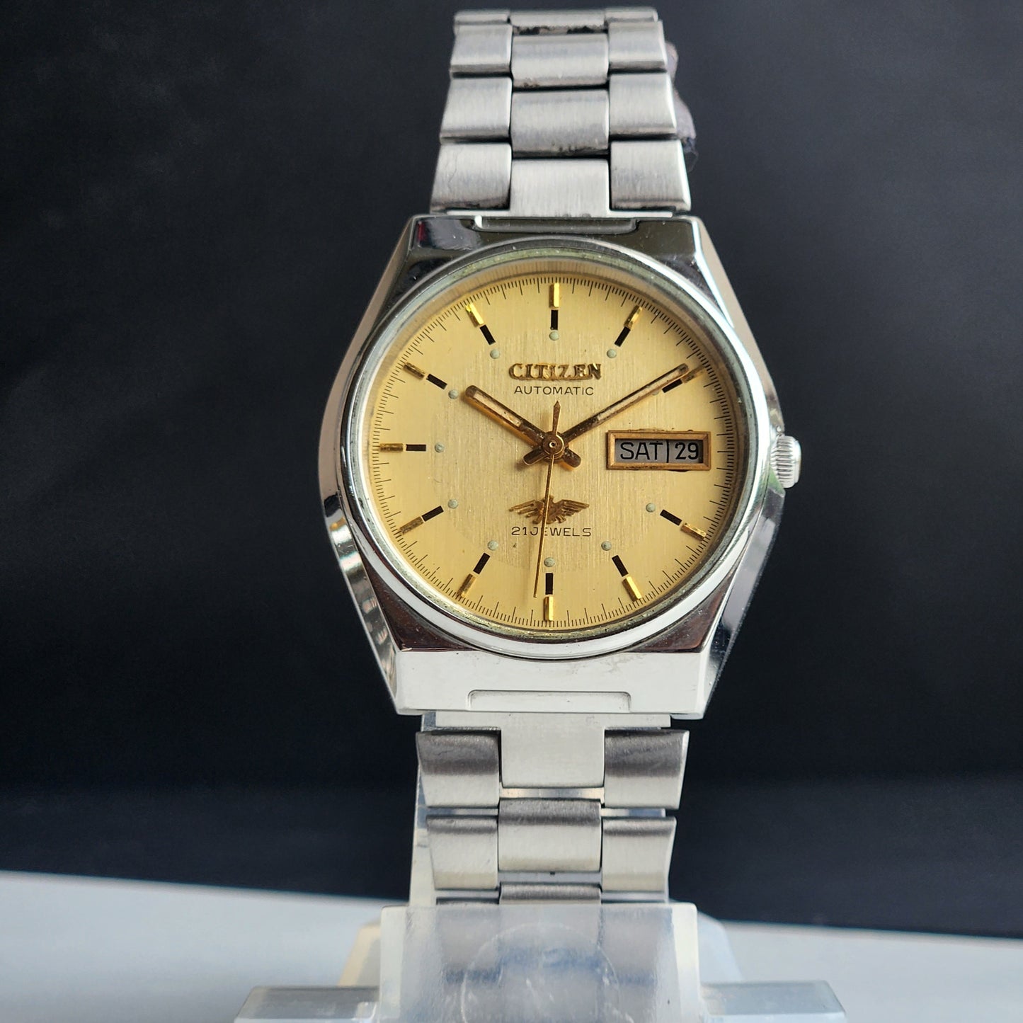 Vintage Original Citizen Automatic 8200 Golden Face 21 Jewels With Exhibition Back Day-Date Japanese Men's Wrist Watch IN33