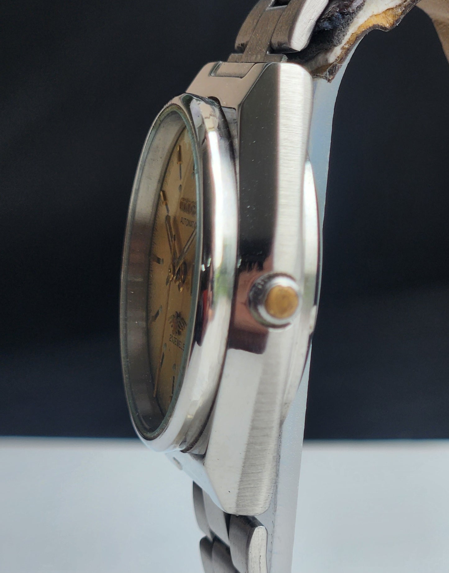 Vintage Original Citizen Automatic 8200 Golden Face 21 Jewels With Exhibition Back Day-Date Japanese Men's Wrist Watch IN33