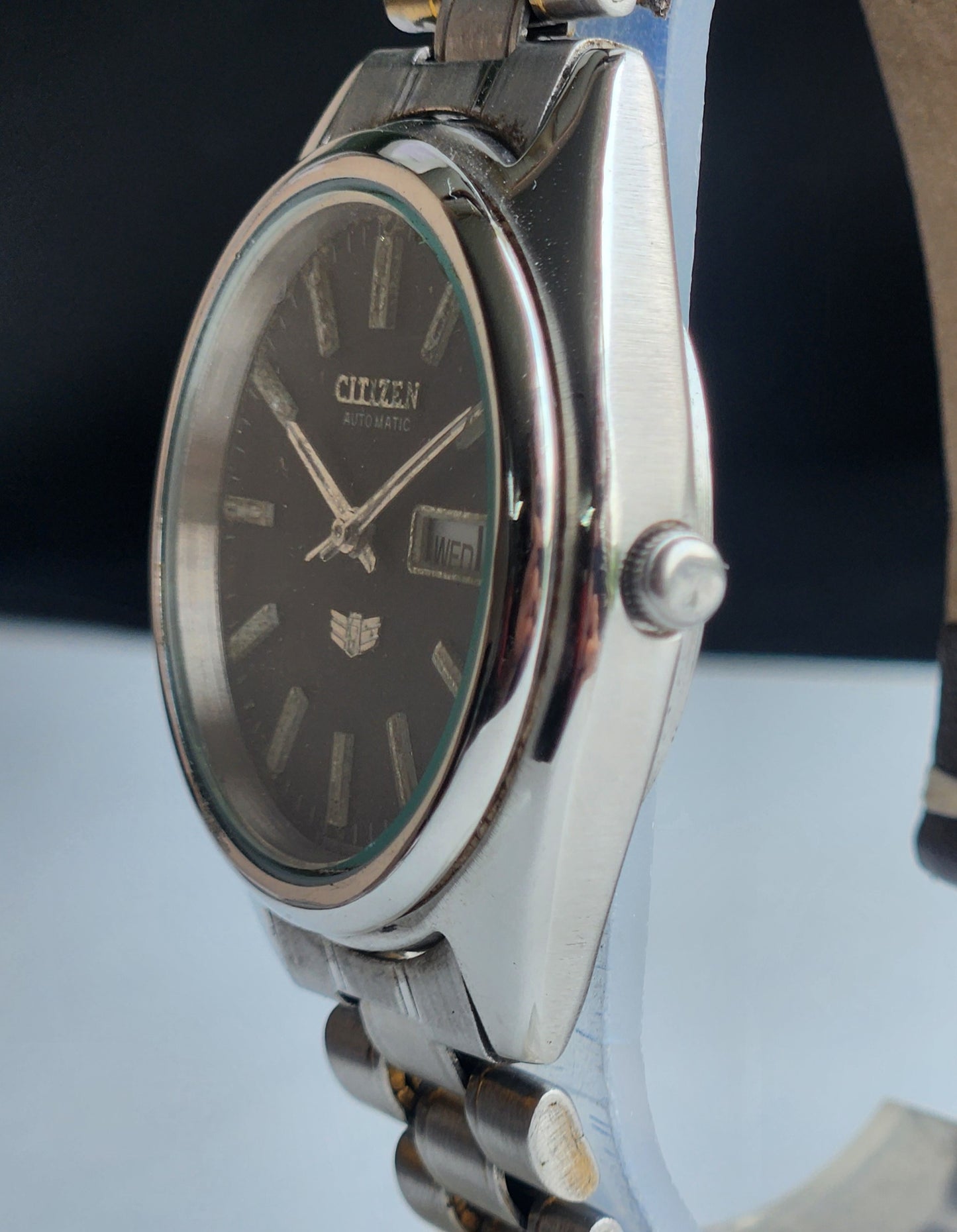 Vintage Original Citizen Automatic 8200 Black Face 21 Jewels With Exhibition Back Day-Date Japanese Men's Wrist Watch IN37