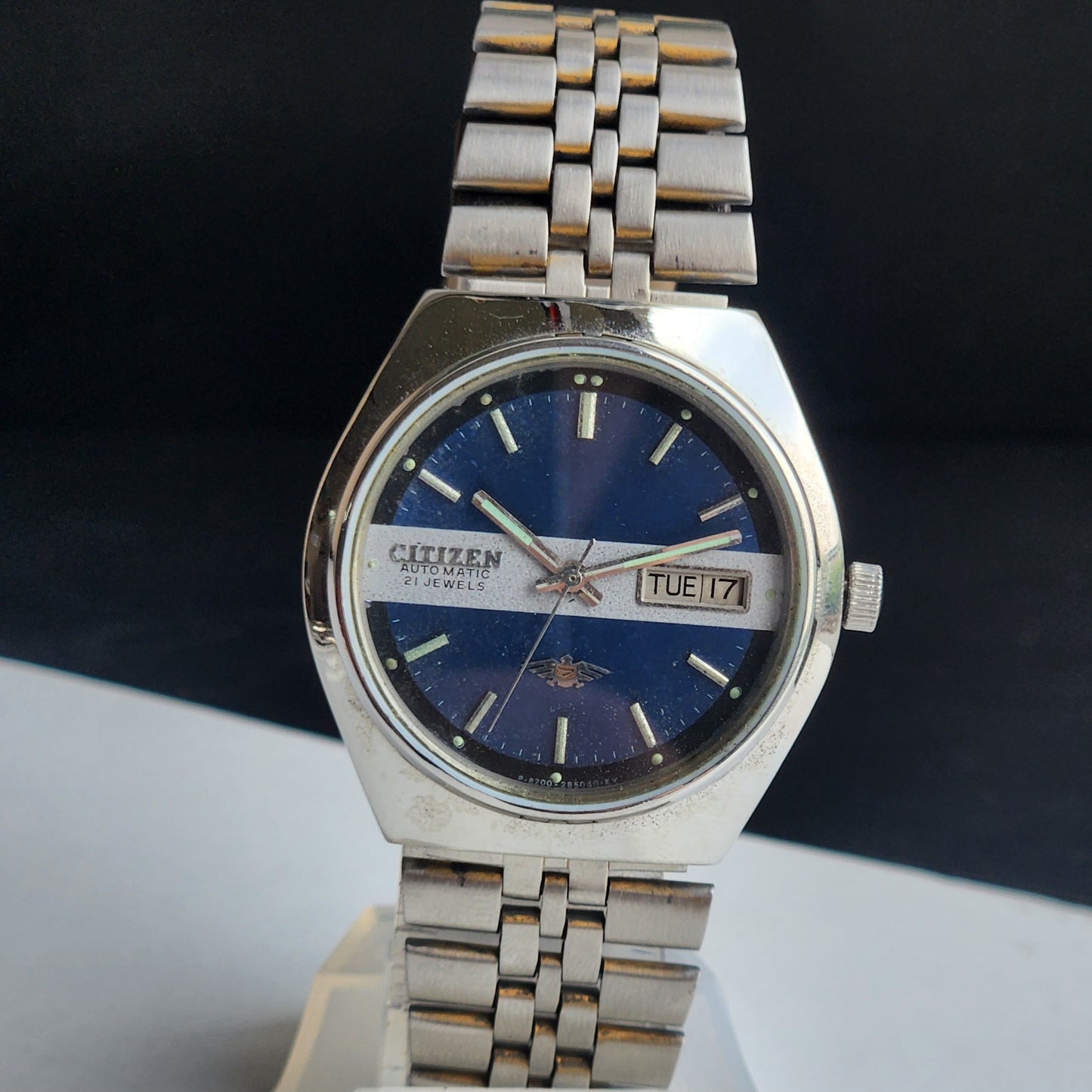 Vintage Original Citizen Automatic 8200 Blue Face 21 Jewels With Exhibition Back Day-Date Japanese Men's Wrist Watch IN38