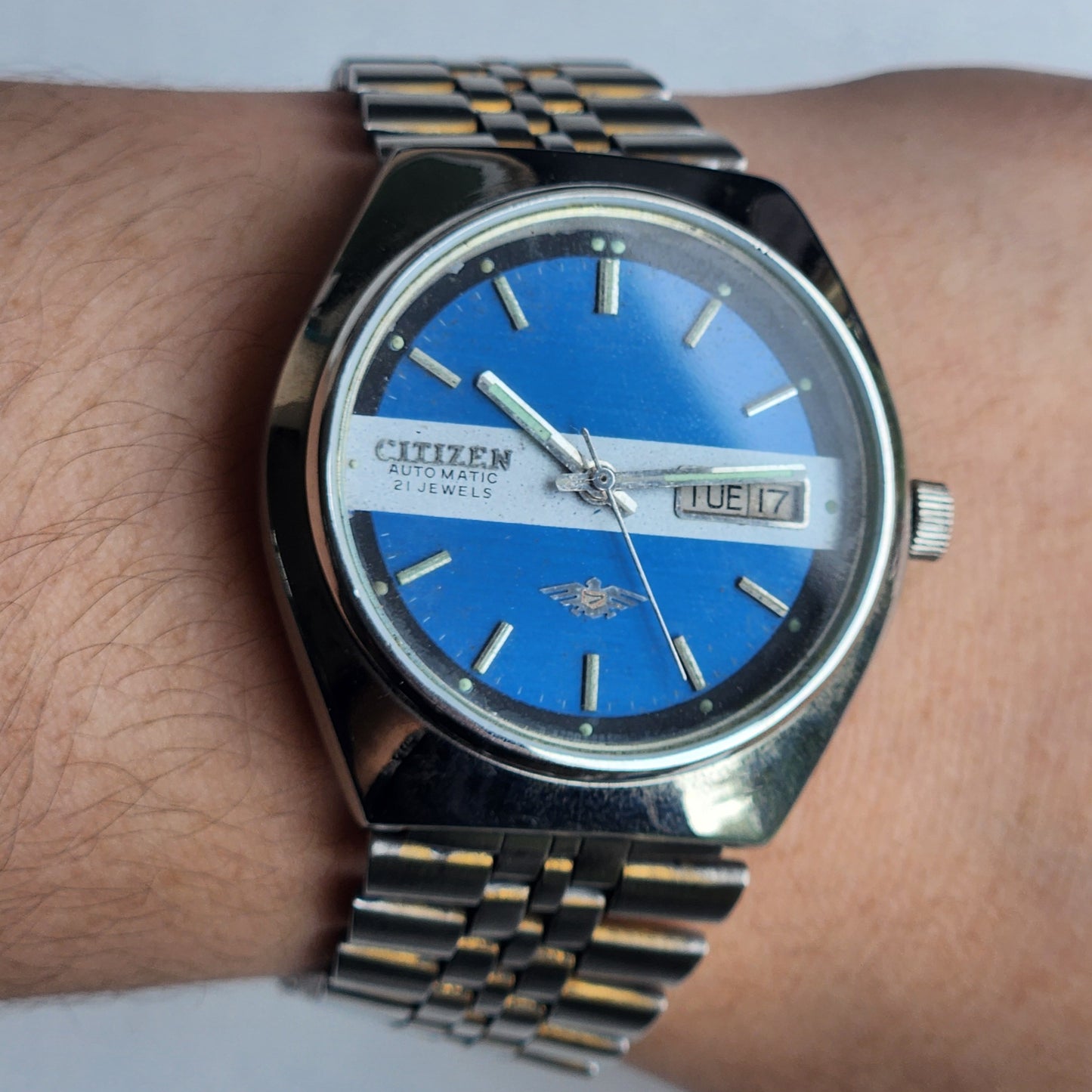 Vintage Original Citizen Automatic 8200 Blue Face 21 Jewels With Exhibition Back Day-Date Japanese Men's Wrist Watch IN38