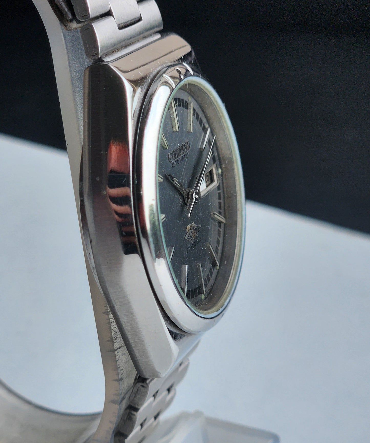 Vintage Original Citizen Automatic 8200 Grey Face 21 Jewels With Exhibition Back Day-Date Japanese Men's Wrist Watch IN39