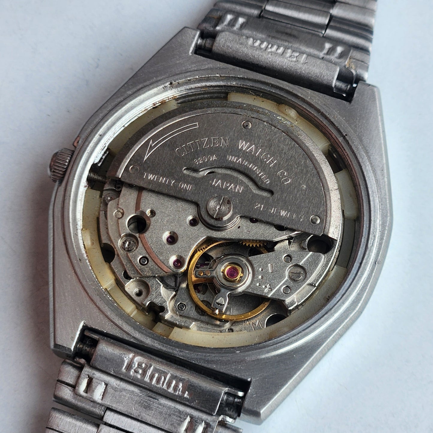 Vintage Original Citizen Automatic 8200 Grey Face 21 Jewels With Exhibition Back Day-Date Japanese Men's Wrist Watch IN39