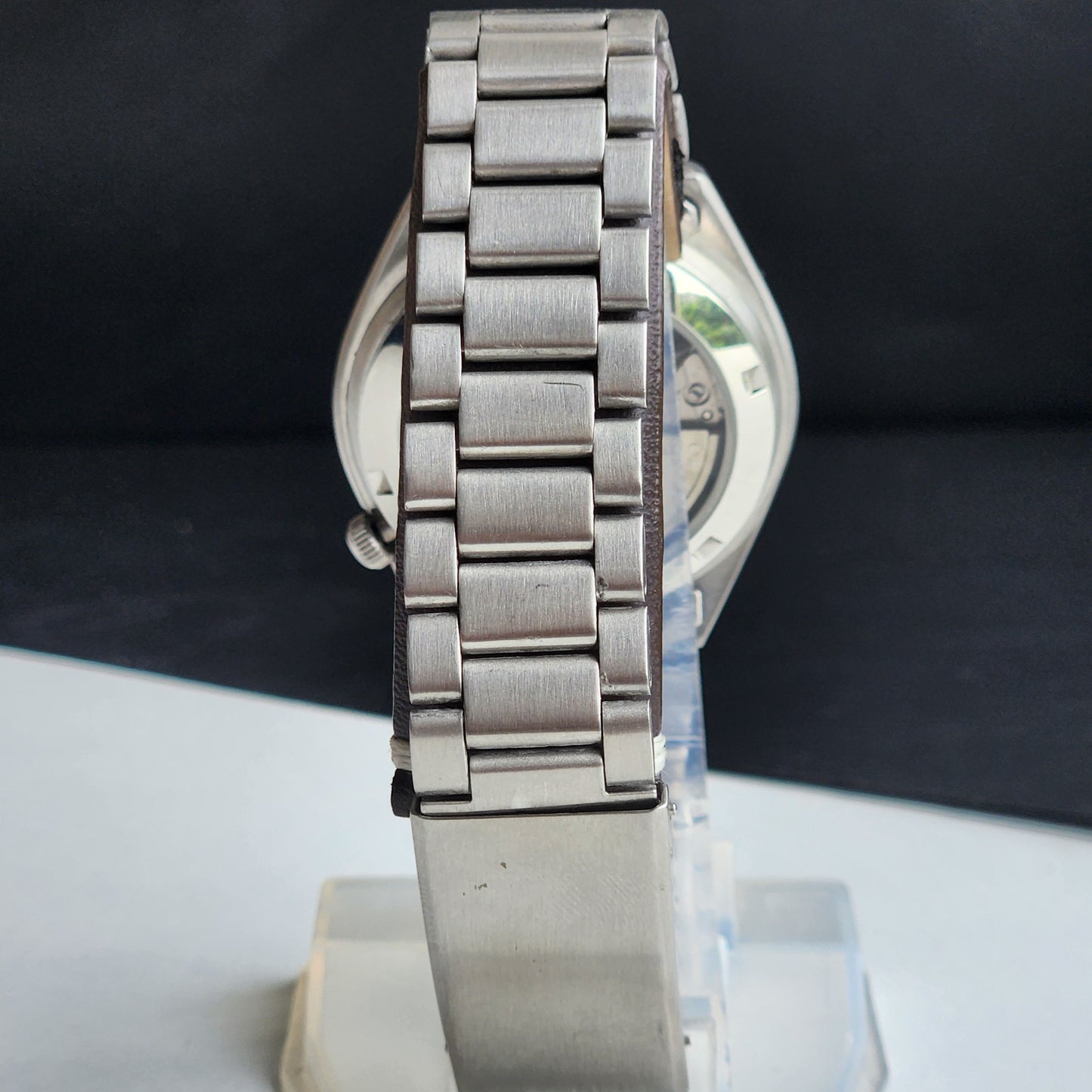 Vintage Original Citizen Automatic 8200 Parrot Green Face 21 Jewels With Exhibition Back Day-Date Japanese Men's Wrist Watch IN41