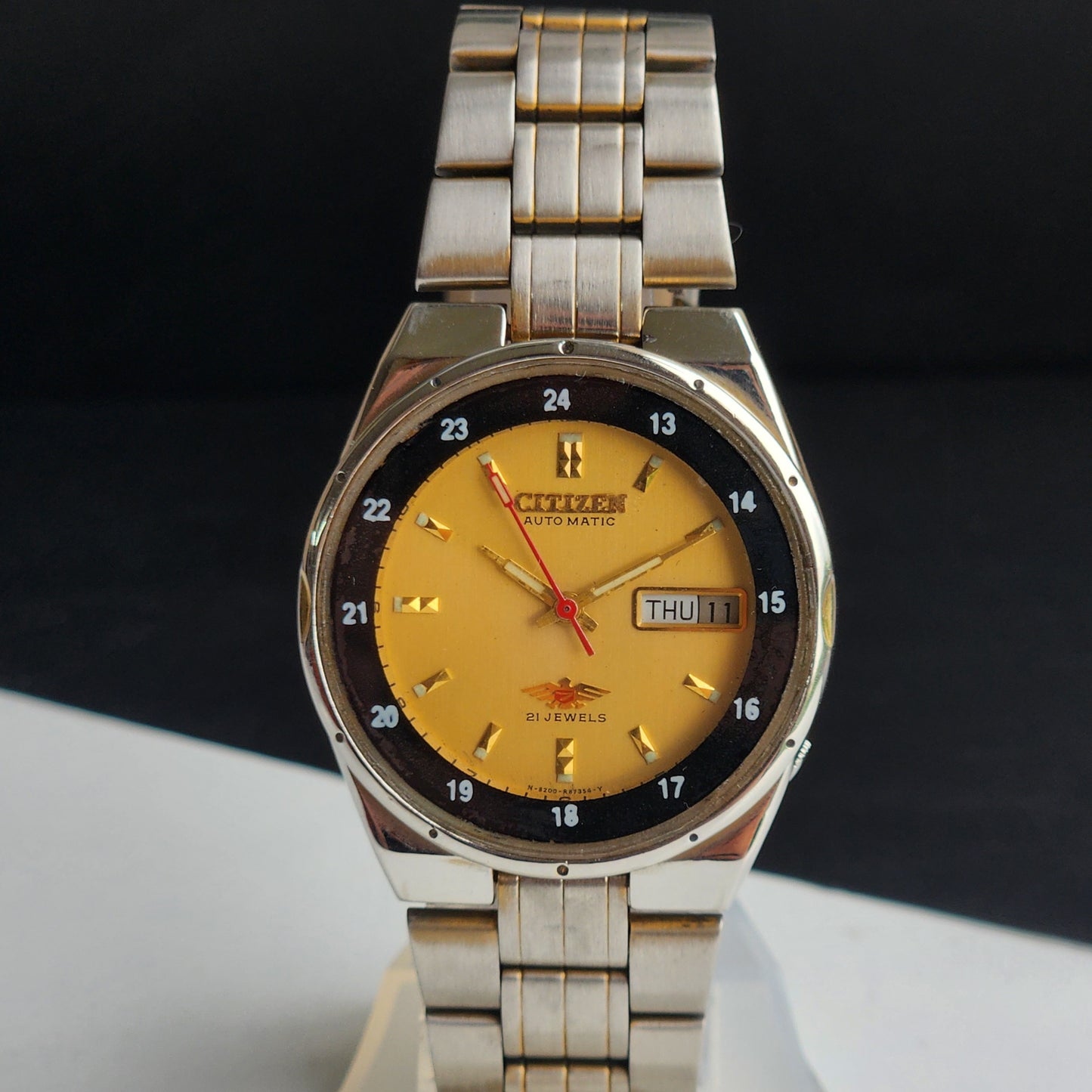Vintage Original Citizen Automatic 8200 Golden Face 21 Jewels With Exhibition Back Day-Date Japanese Men's Wrist Watch IN45