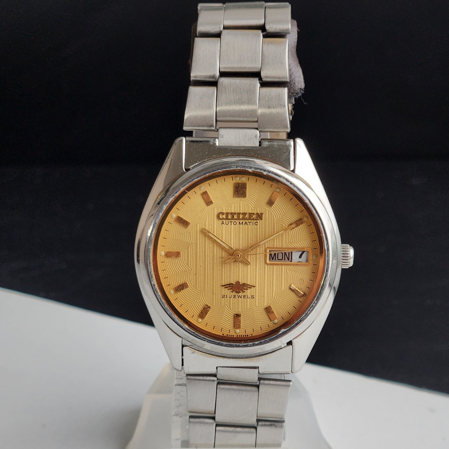 Vintage Original Citizen Automatic 8200 Golden Face 21 Jewels With Exhibition Back Day-Date Japanese Men's Wrist Watch IN50