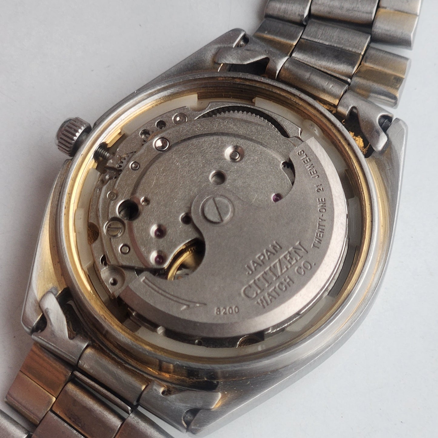 Vintage Original Citizen Automatic 8200 Golden Face 21 Jewels With Exhibition Back Day-Date Japanese Men's Wrist Watch IN50