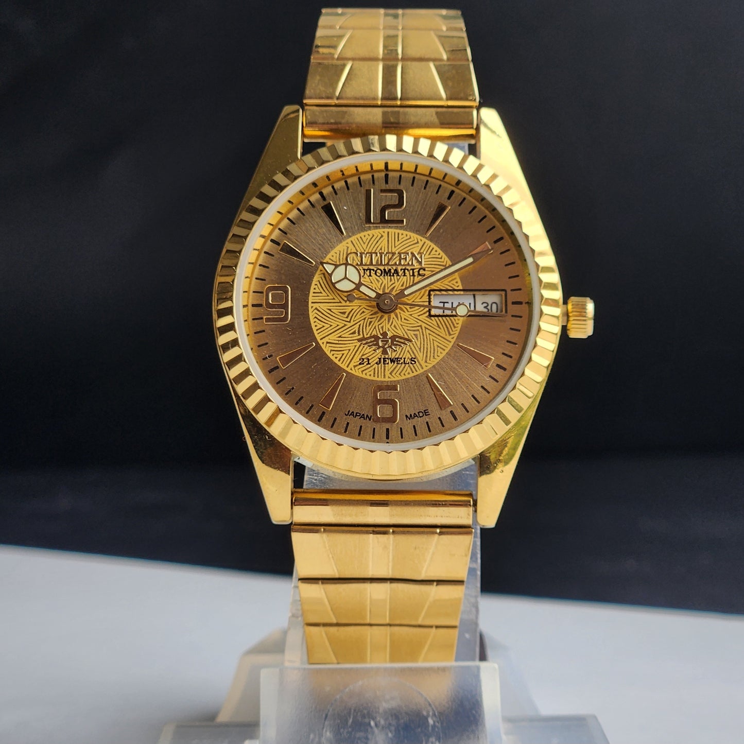 Vintage MOD Citizen Golden Face Automatic 21 Jewels Cal. 8200 35MM Fix Bezel Gold Plated Men's Wrist Watch I90