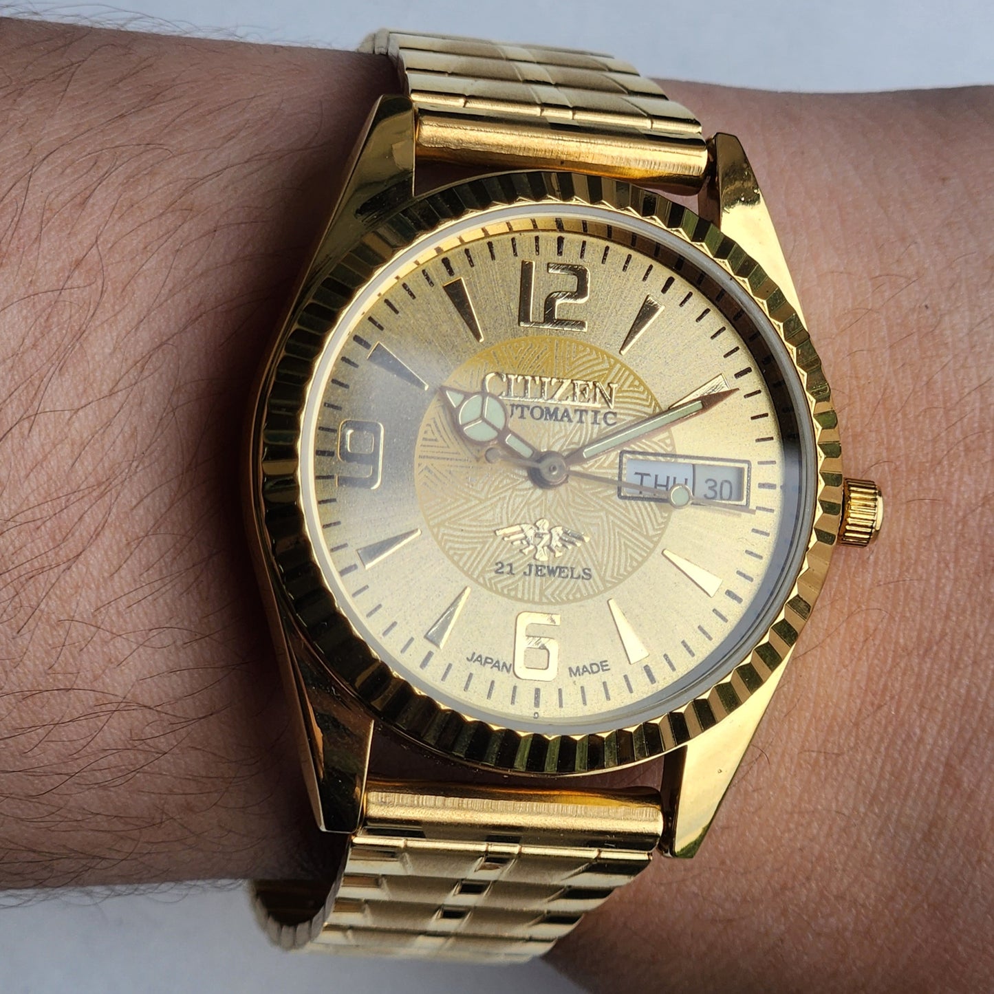 Vintage MOD Citizen Golden Face Automatic 21 Jewels Cal. 8200 35MM Fix Bezel Gold Plated Men's Wrist Watch I90