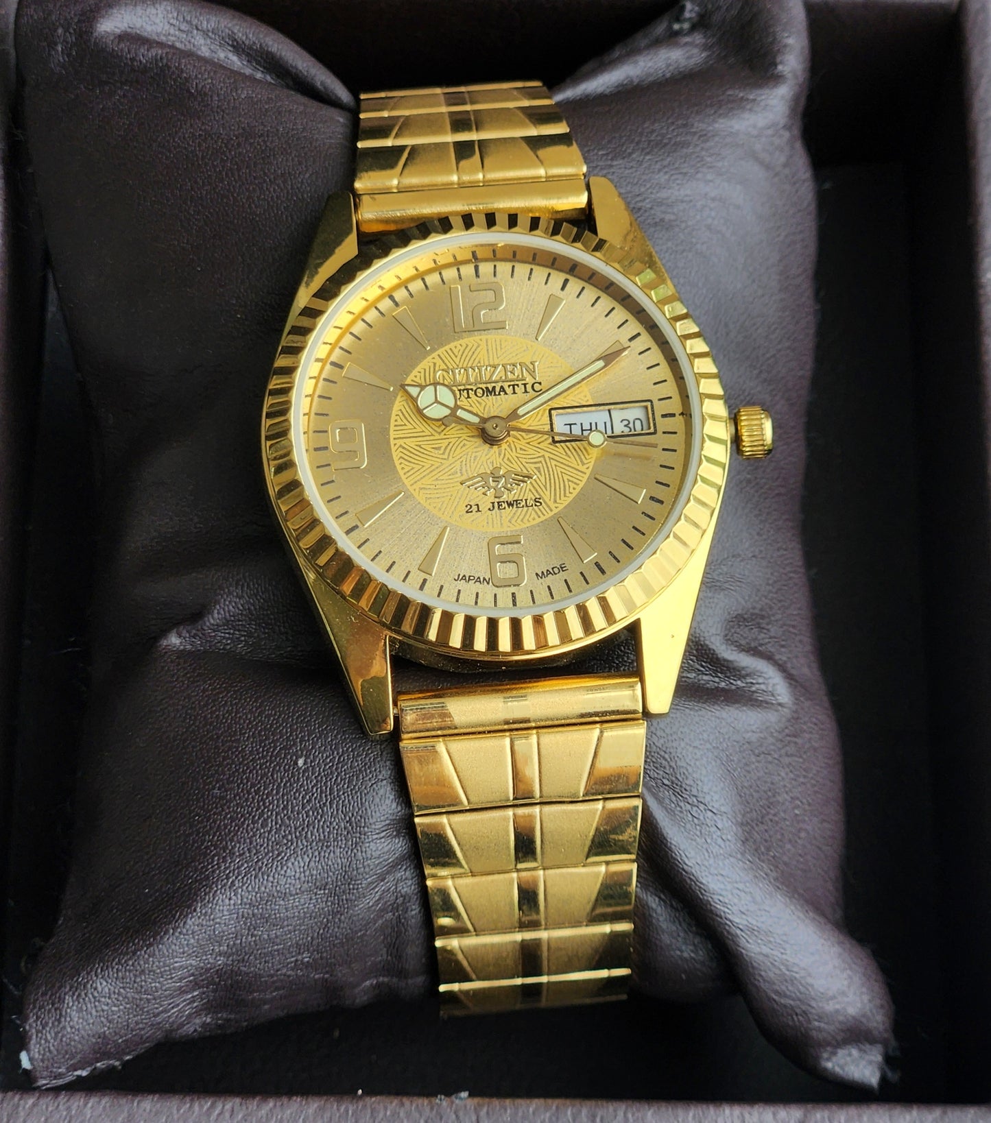 Vintage MOD Citizen Golden Face Automatic 21 Jewels Cal. 8200 35MM Fix Bezel Gold Plated Men's Wrist Watch I90