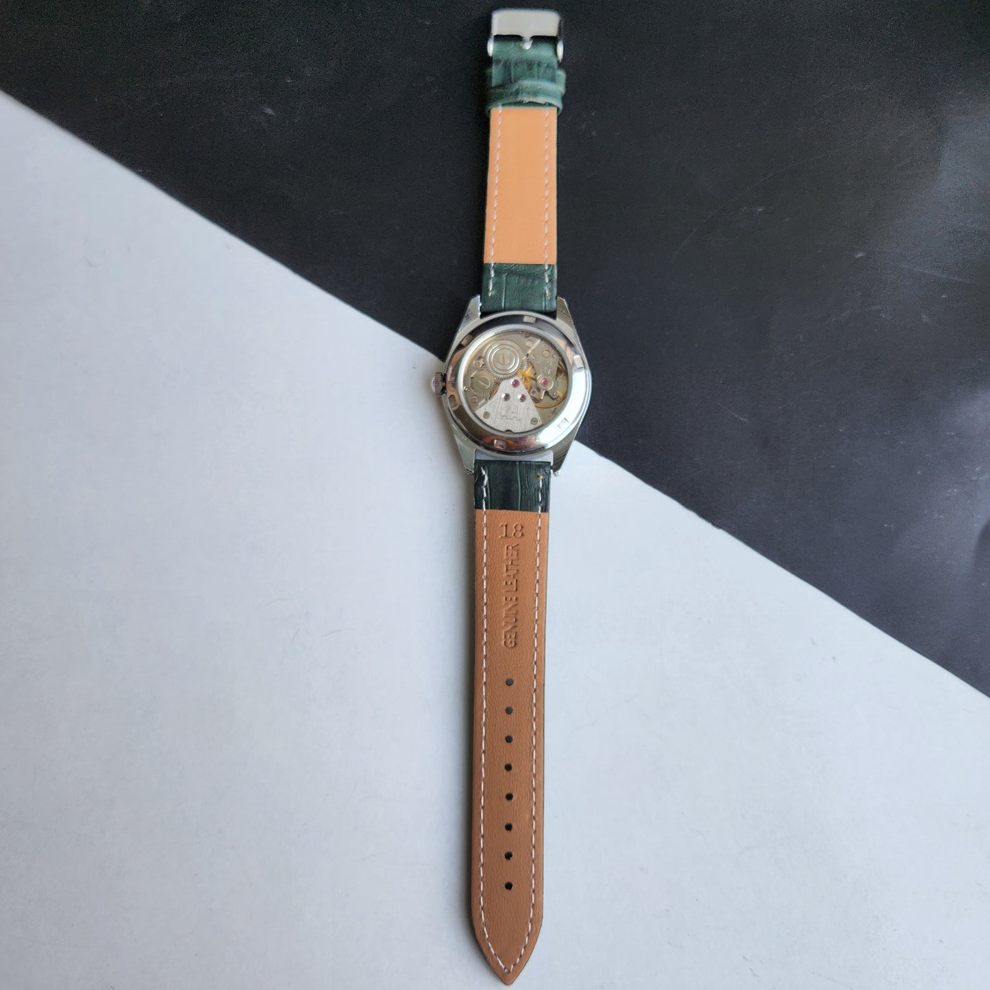 Vintage Mod HMT Kohinoor Devanagari Hand Winding 17 Jewels Green Face Fluted Bezel Green Croco Leather Strap Men's Wrist Watch J05
