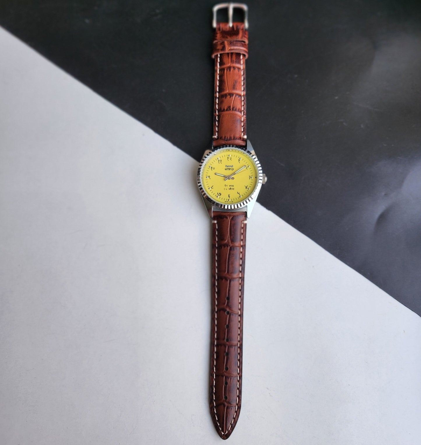 Vintage Mod HMT Kohinoor Devanagari Hand Winding 17 Jewels Yellow Face Fluted Bezel Brown Croco Leather Strap Men's Wrist Watch J07