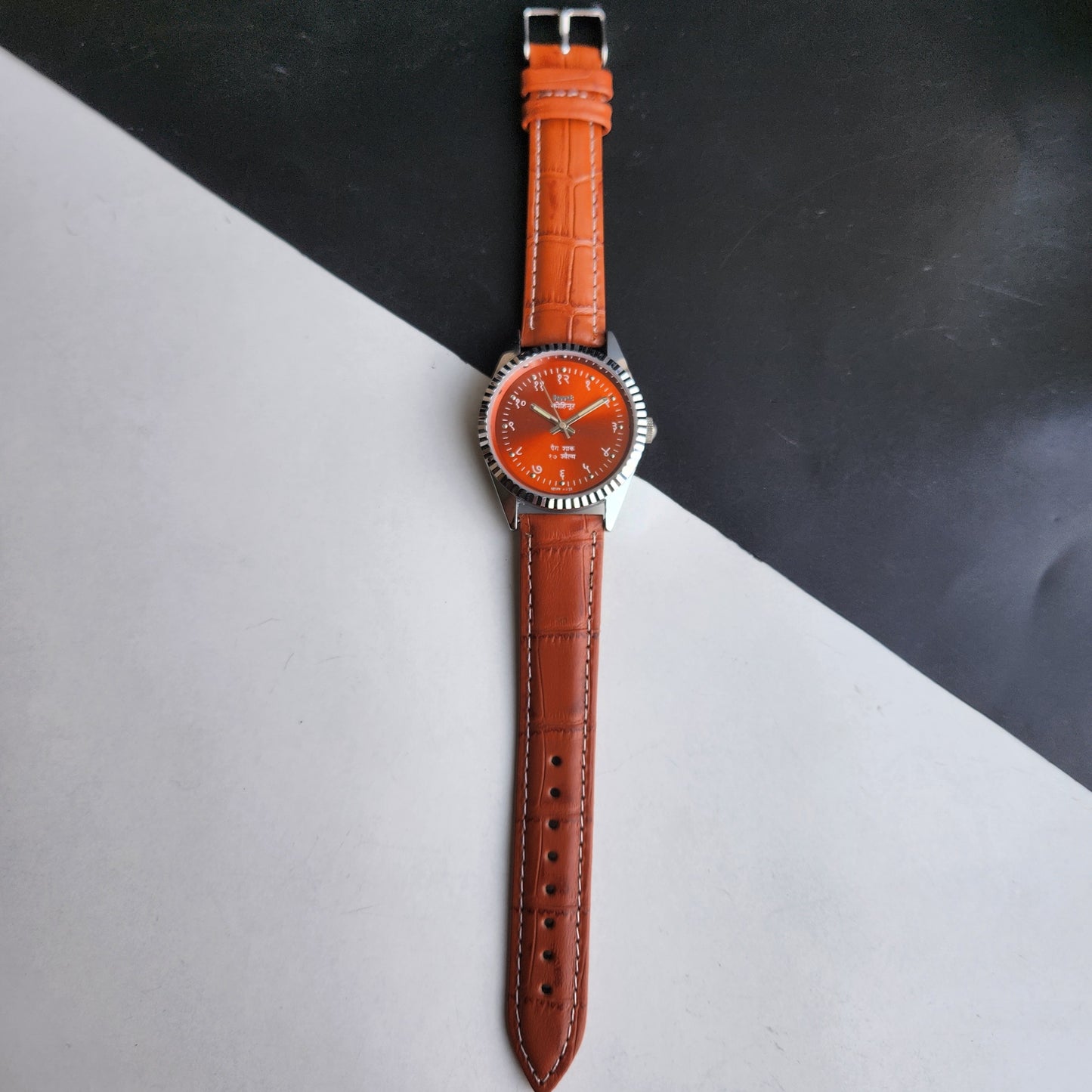 Vintage Mod HMT Kohinoor Devanagari Hand Winding 17 Jewels Orange Face Fluted Bezel Tan Croco Leather Strap Men's Wrist Watch J09
