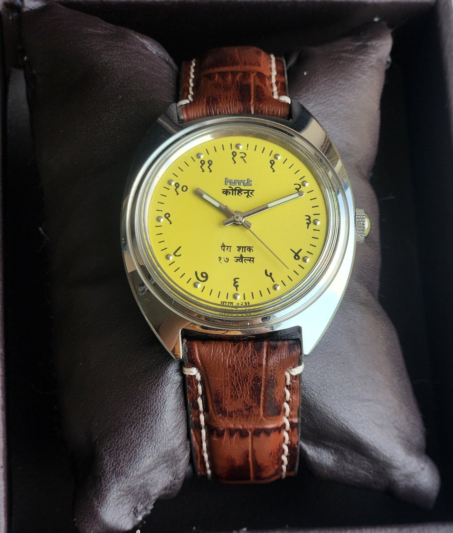 Vintage Mod HMT Kohinoor Devanagari Hand Winding 17 Jewels Yellow Face Brown Croco Leather Strap Men's Wrist Watch J12