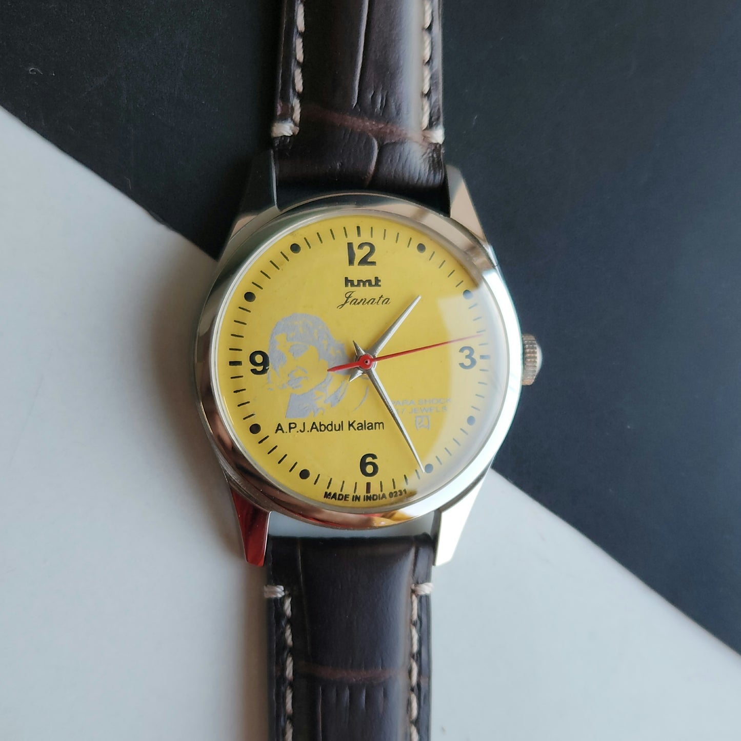 Vintage MOD HMT Janata A.P.J. Abdul Kalam Hand Winding 17 Jewels Yellow Face Brown Leather Strap Men's Wrist Watch J24