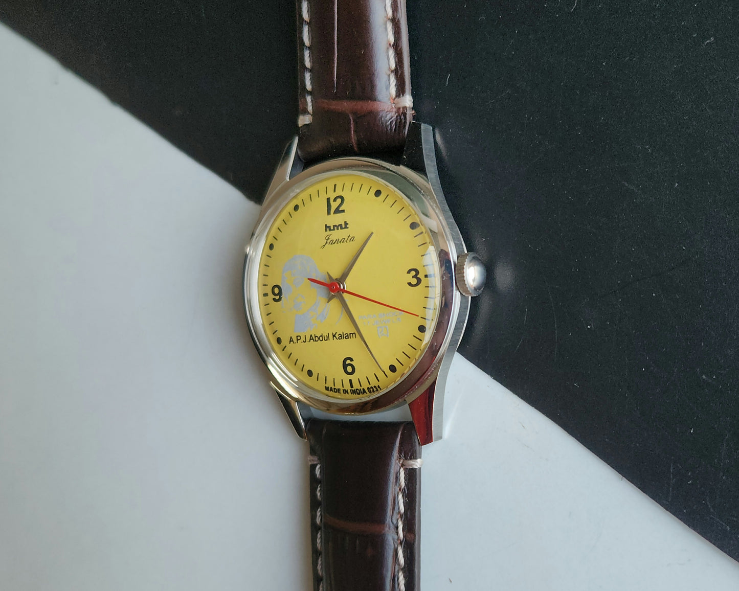 Vintage MOD HMT Janata A.P.J. Abdul Kalam Hand Winding 17 Jewels Yellow Face Brown Leather Strap Men's Wrist Watch J24