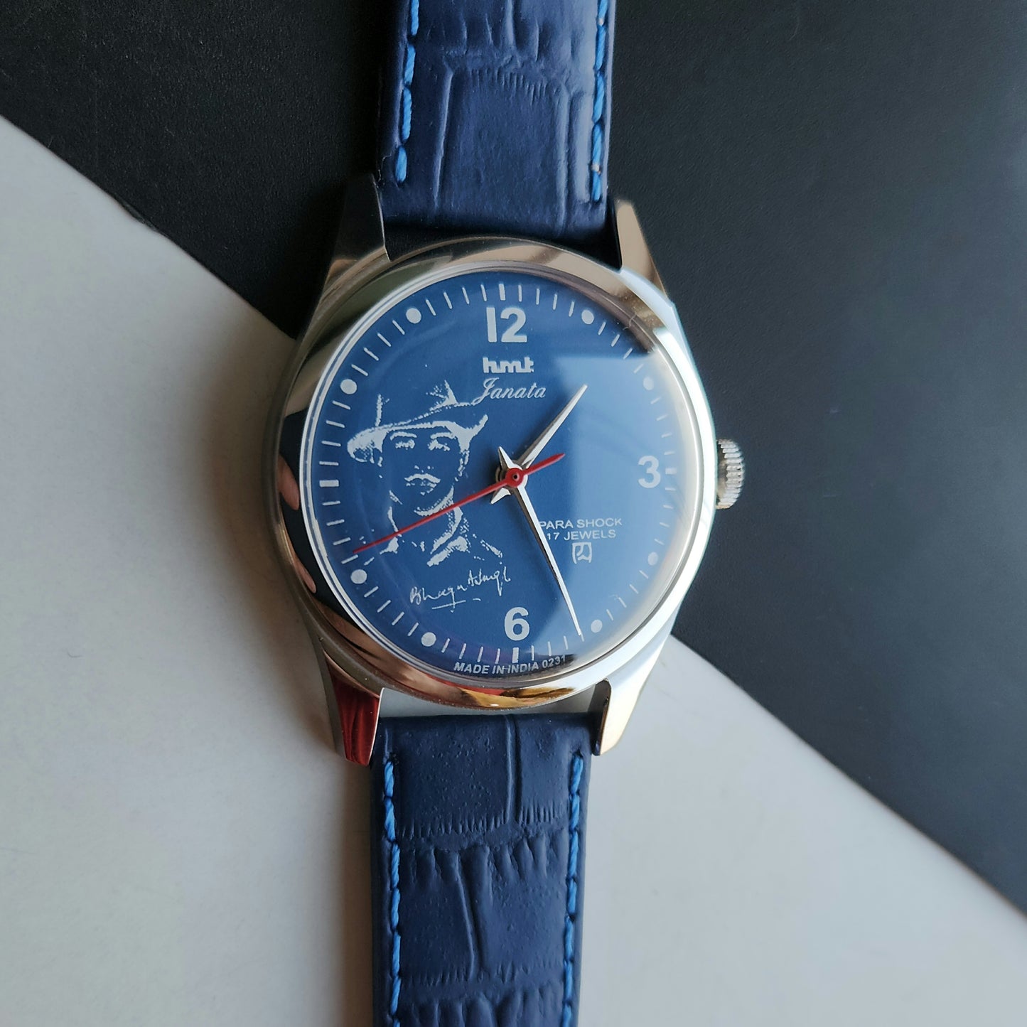 Vintage MOD HMT Janata Bhagat Singh Hand Winding 17 Jewels Blue Face Blue Leather Strap Men's Wrist Watch J27