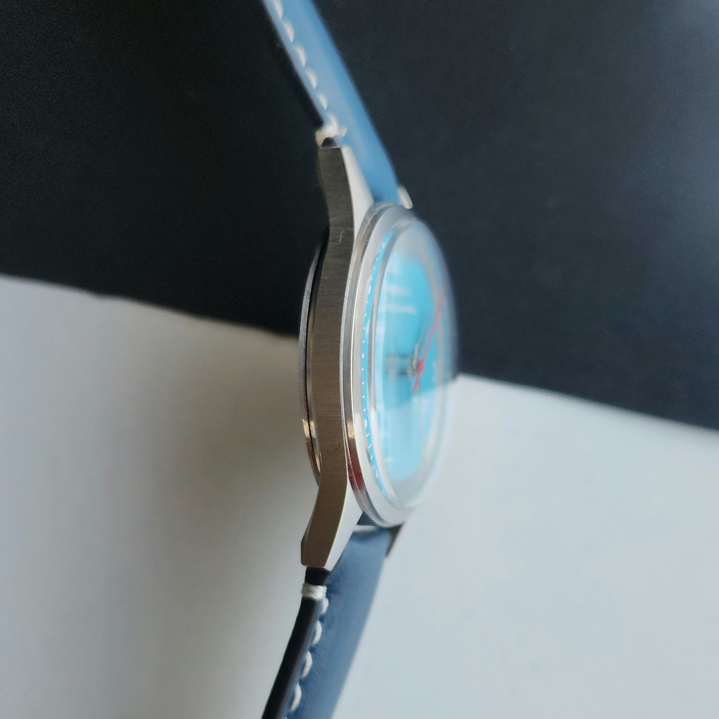Vintage MOD HMT Janata Bhagat Singh Hand Winding 17 Jewels Blue Face Blue Leather Strap Men's Wrist Watch J28