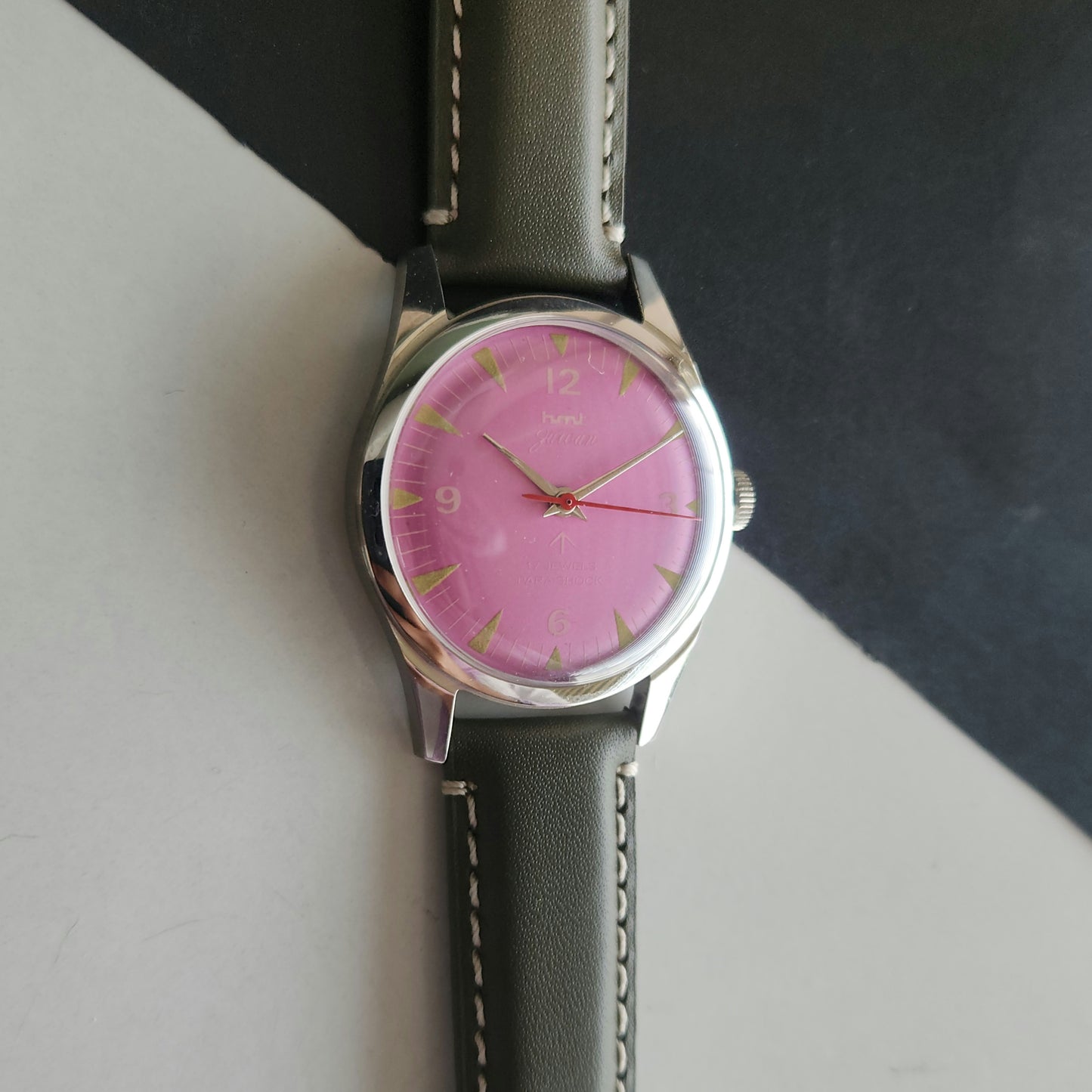 Vintage HMT Jawan Hand Winding 17 Jewels Purple Face Green Leather Strap Men's Wrist Watch J38