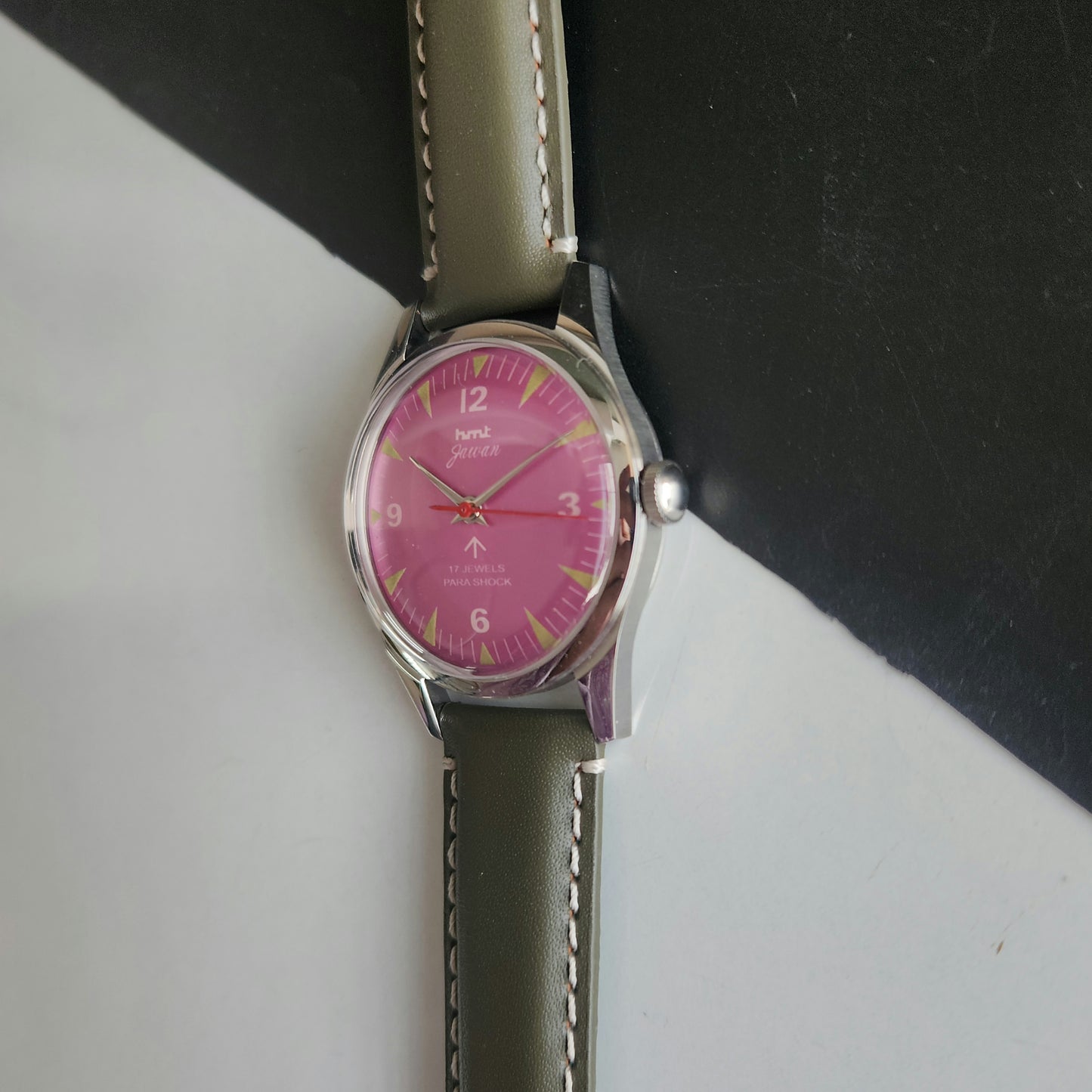 Vintage HMT Jawan Hand Winding 17 Jewels Purple Face Green Leather Strap Men's Wrist Watch J38