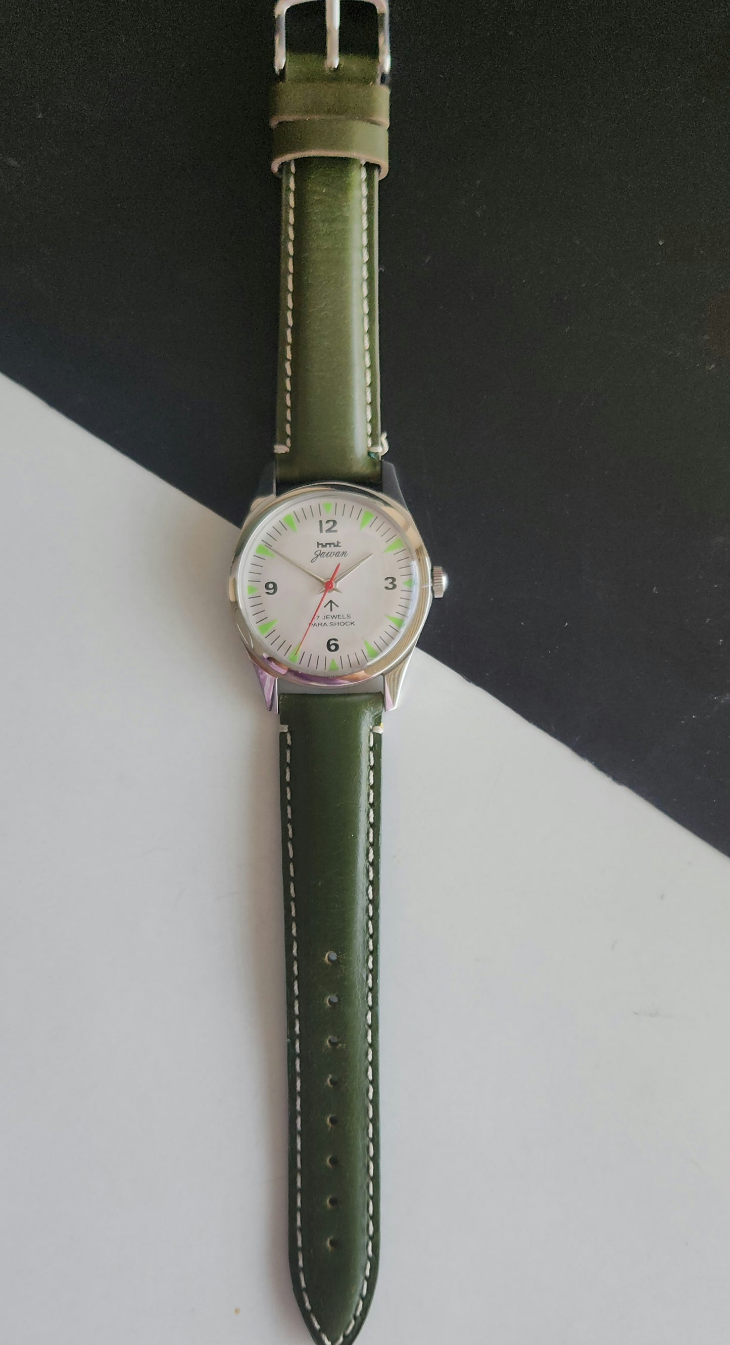 Vintage HMT Jawan Hand Winding 17 Jewels White Face Green Leather Strap Men's Wrist Watch J38