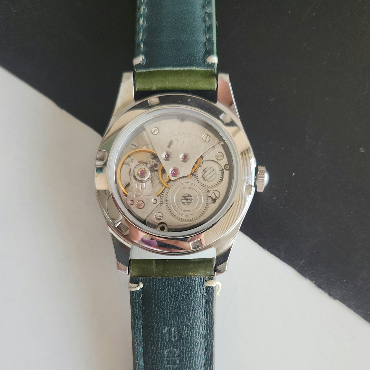 Vintage HMT Jawan Hand Winding 17 Jewels White Face Green Leather Strap Men's Wrist Watch J38