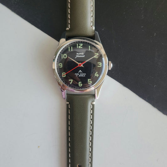 Vintage HMT Jawan Hand Winding 17 Jewels Black Face Green Leather Strap Men's Wrist Watch J41